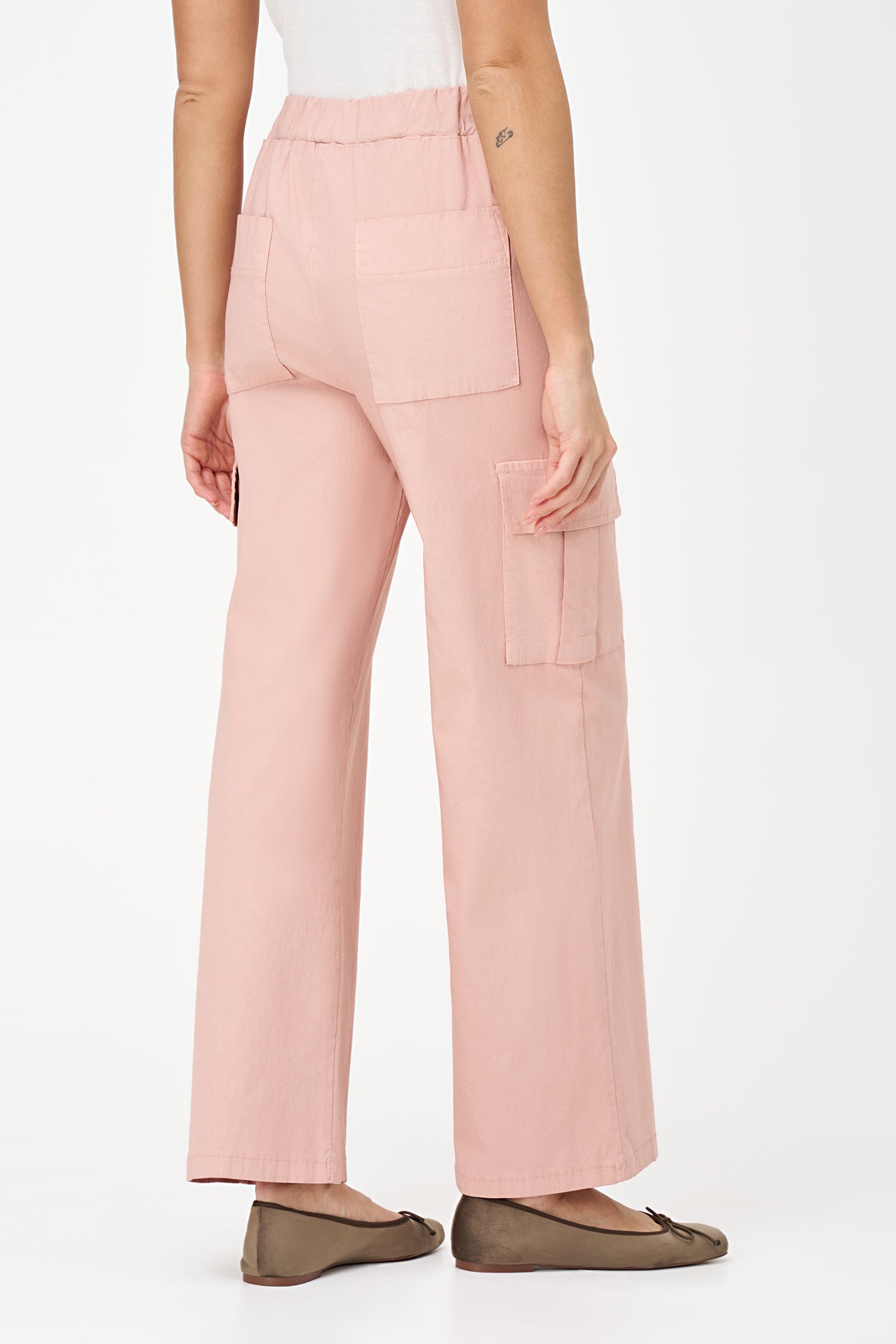 Women's knit straight leg pull-on cargo pants with patch pockets