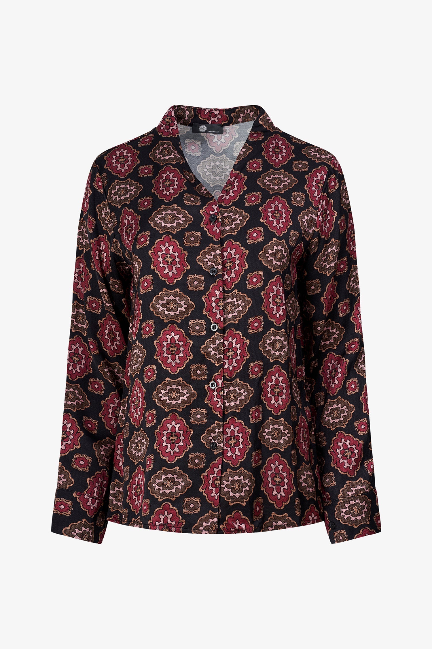 Women’s woven printed button down shirt, with long sleeves and a v-neckline