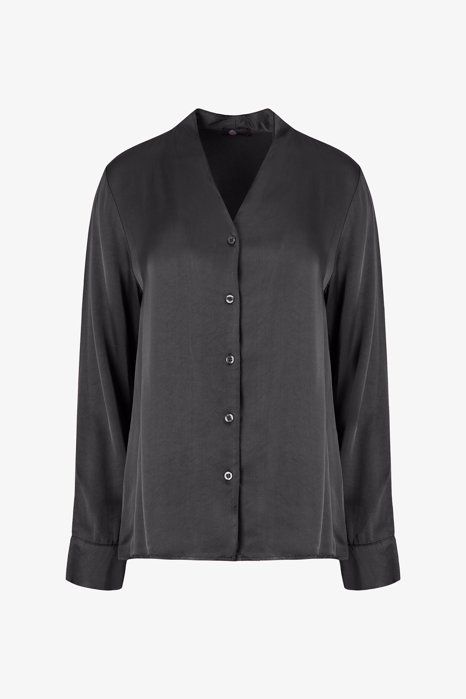 Women’s woven button down shirt, with long sleeves and a v-neckline