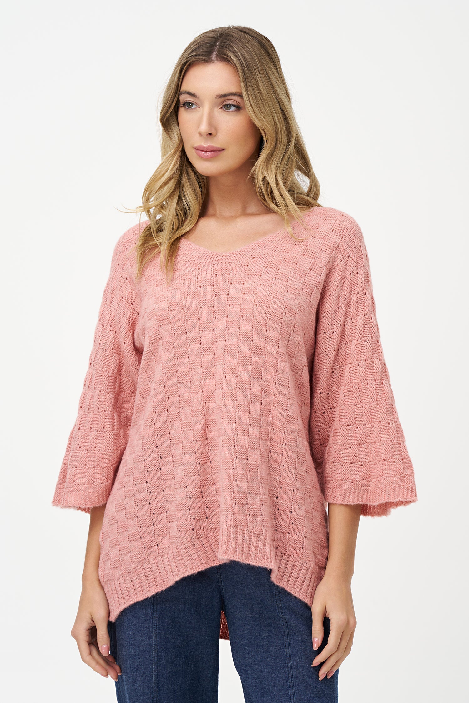 Women's knit sweater, with a v-neckline and long sleeves