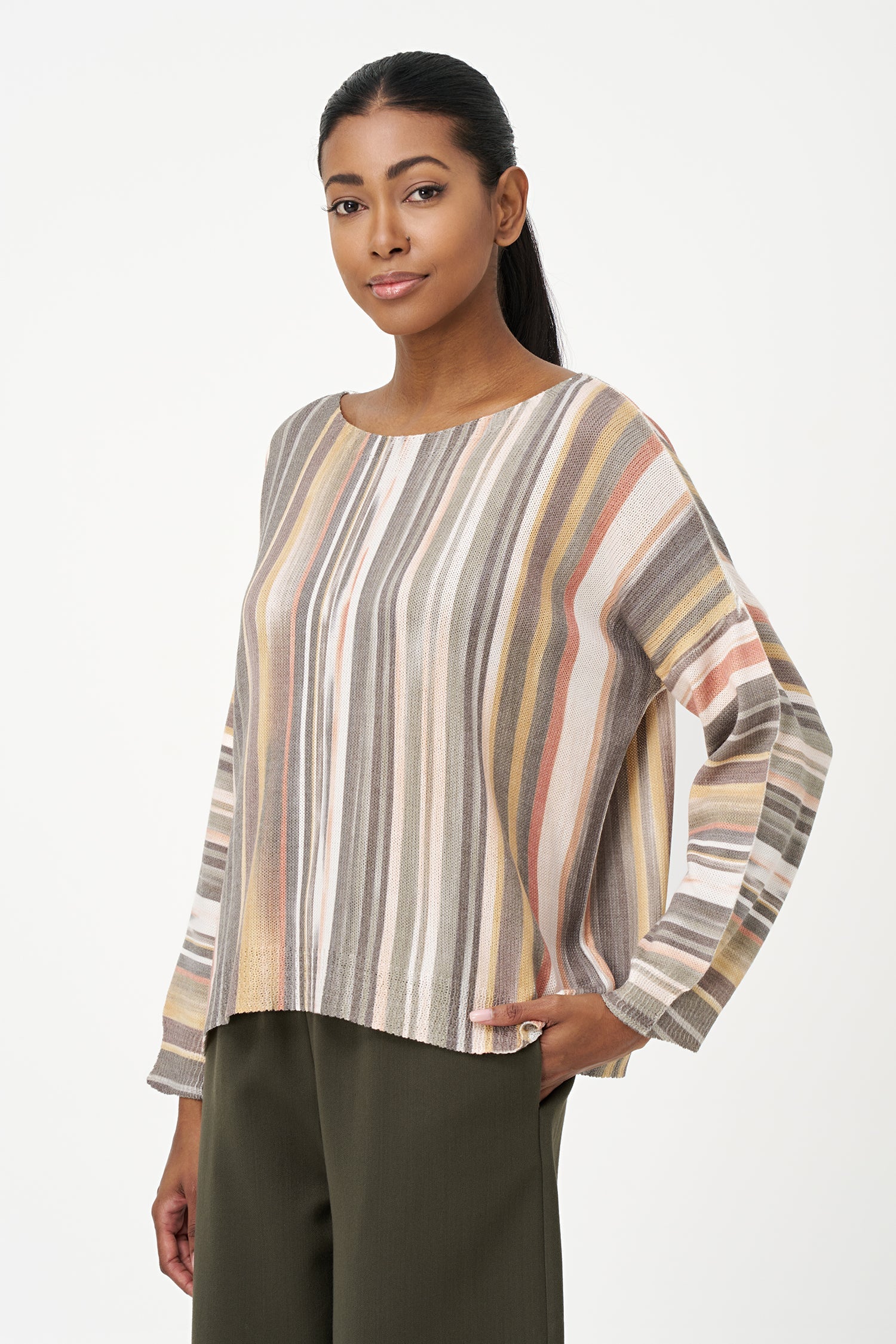 Women's knit wide-neck printed sweater, with long sleeves