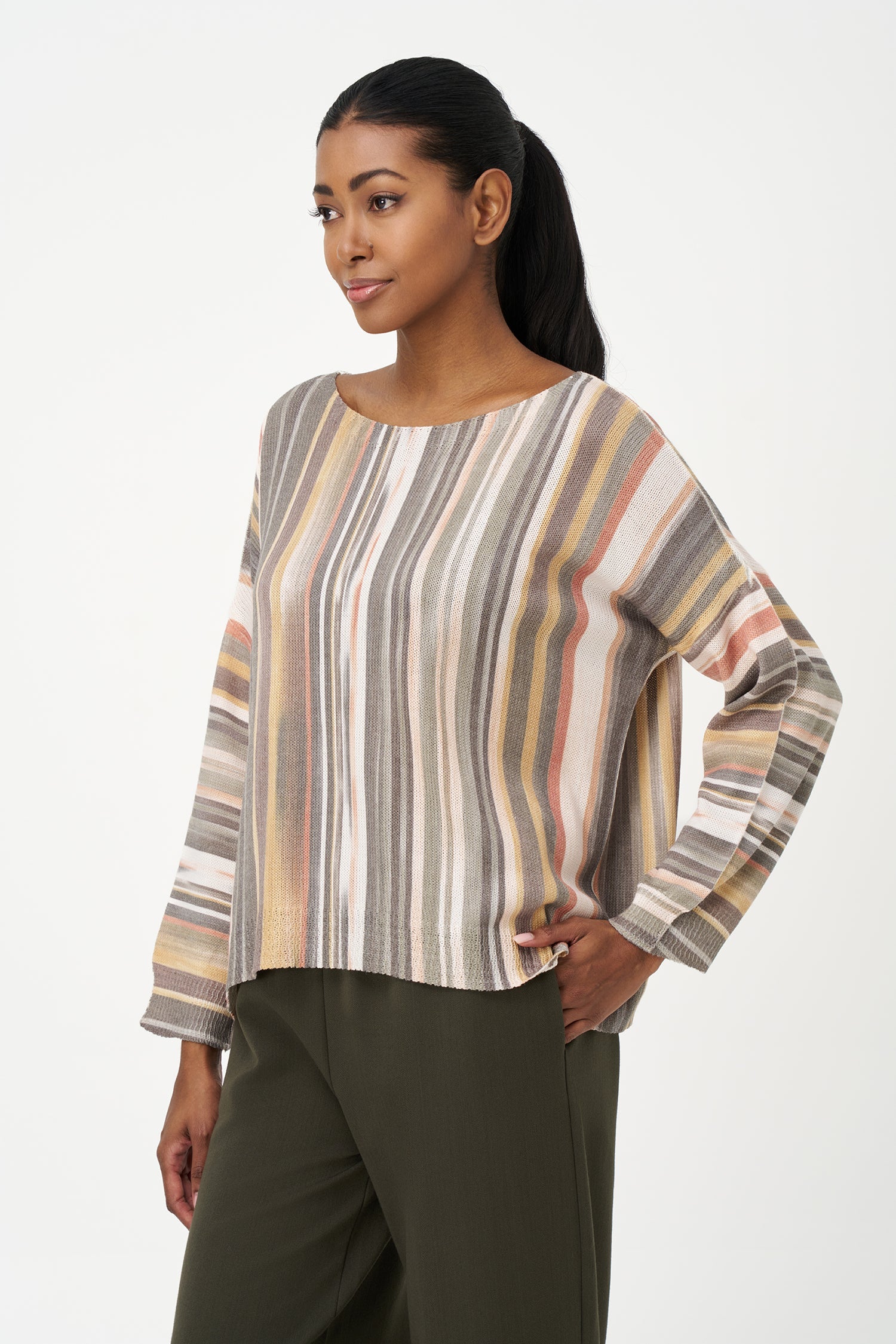 Women's knit wide-neck printed sweater, with long sleeves