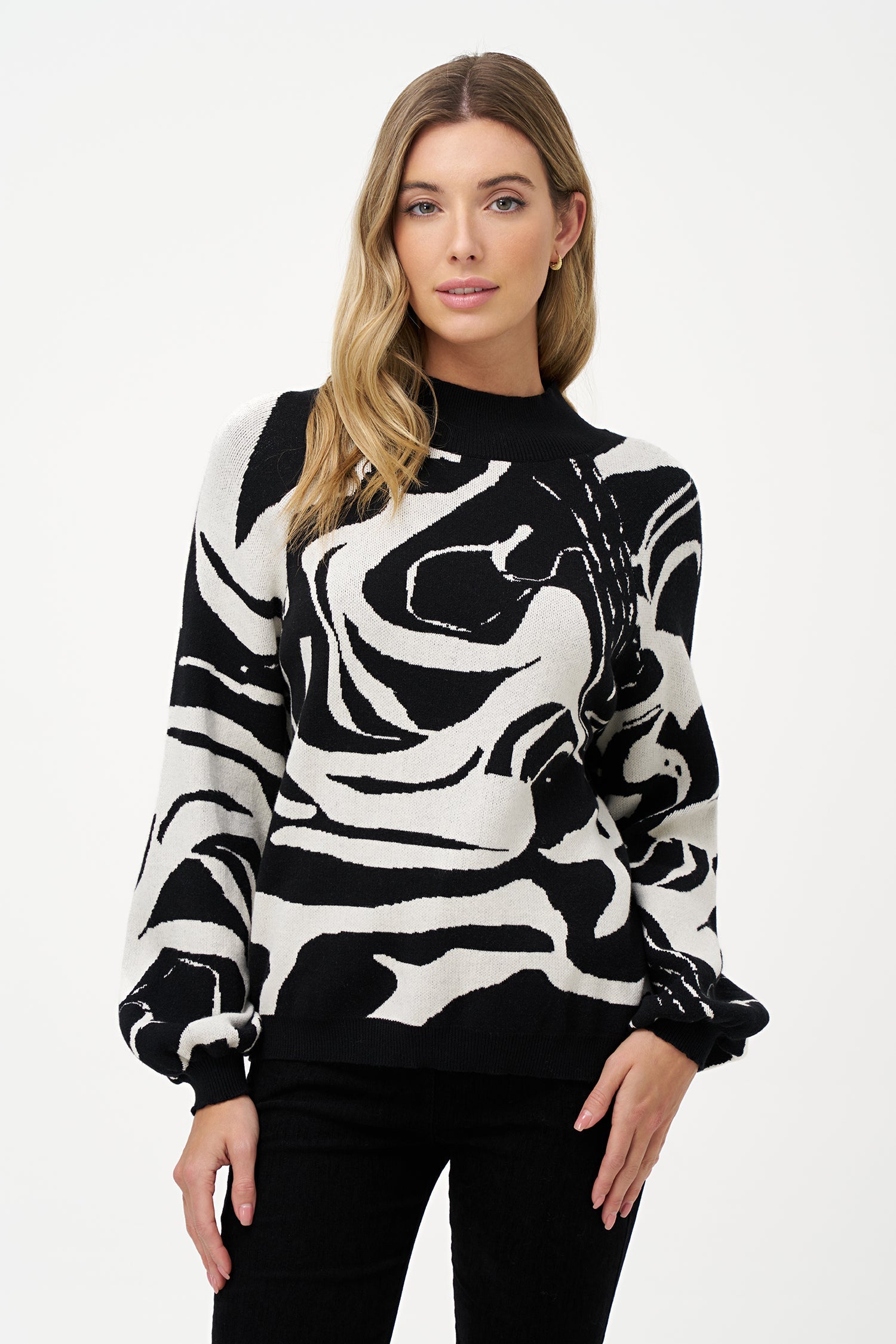 Women's knit jacquard mock-neck sweater with long raglan sleeves