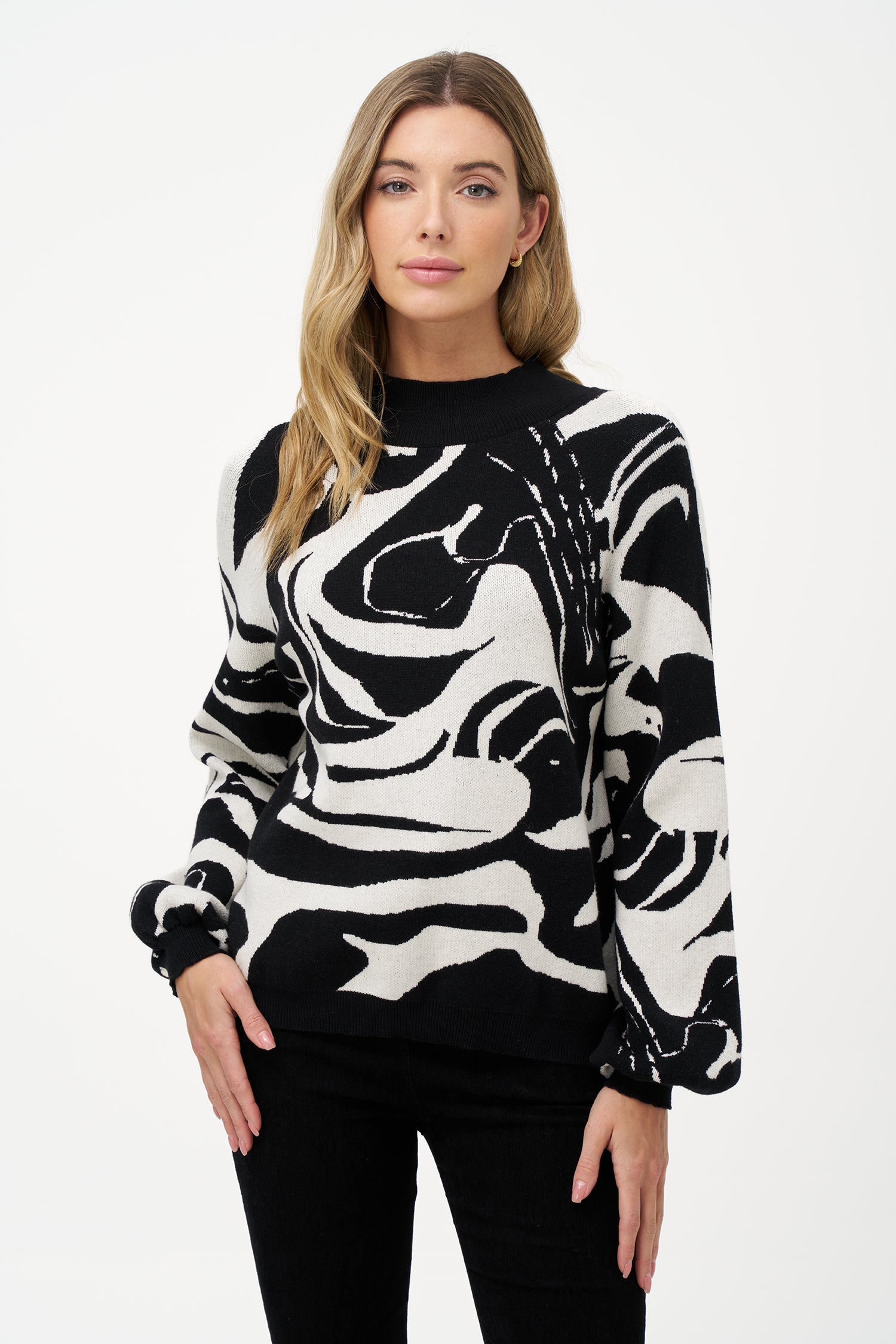 Women's knit jacquard mock-neck sweater with long raglan sleeves