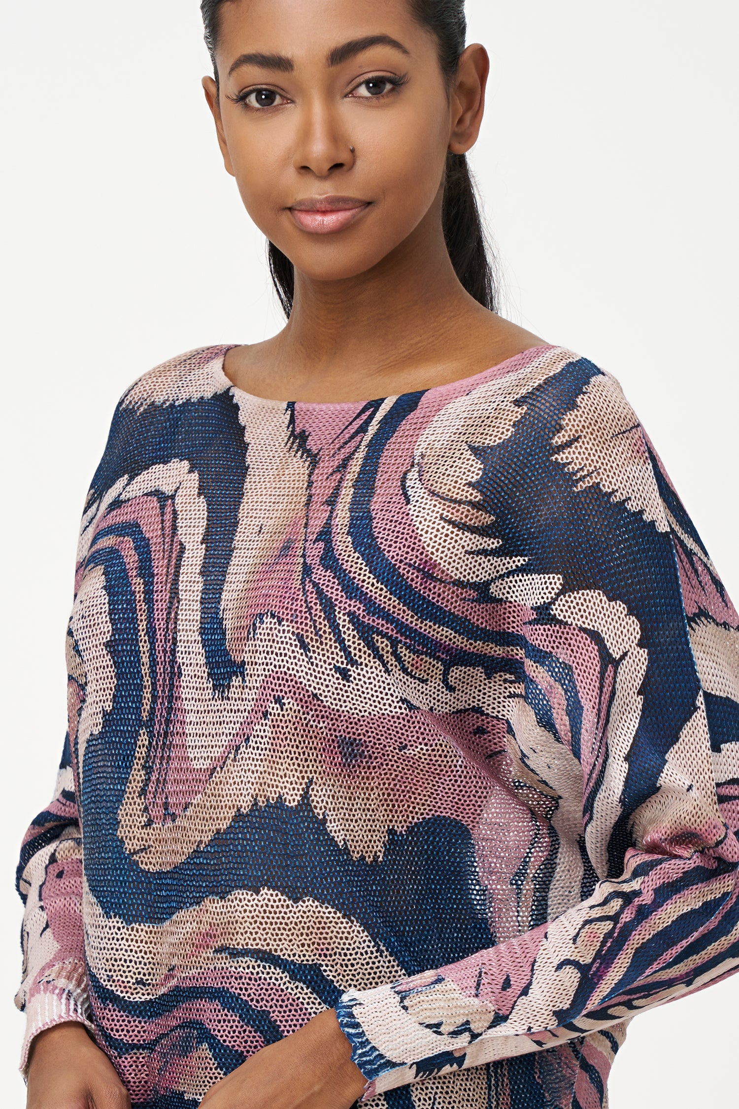 Women's knit boat-neck long sleeve sweater
