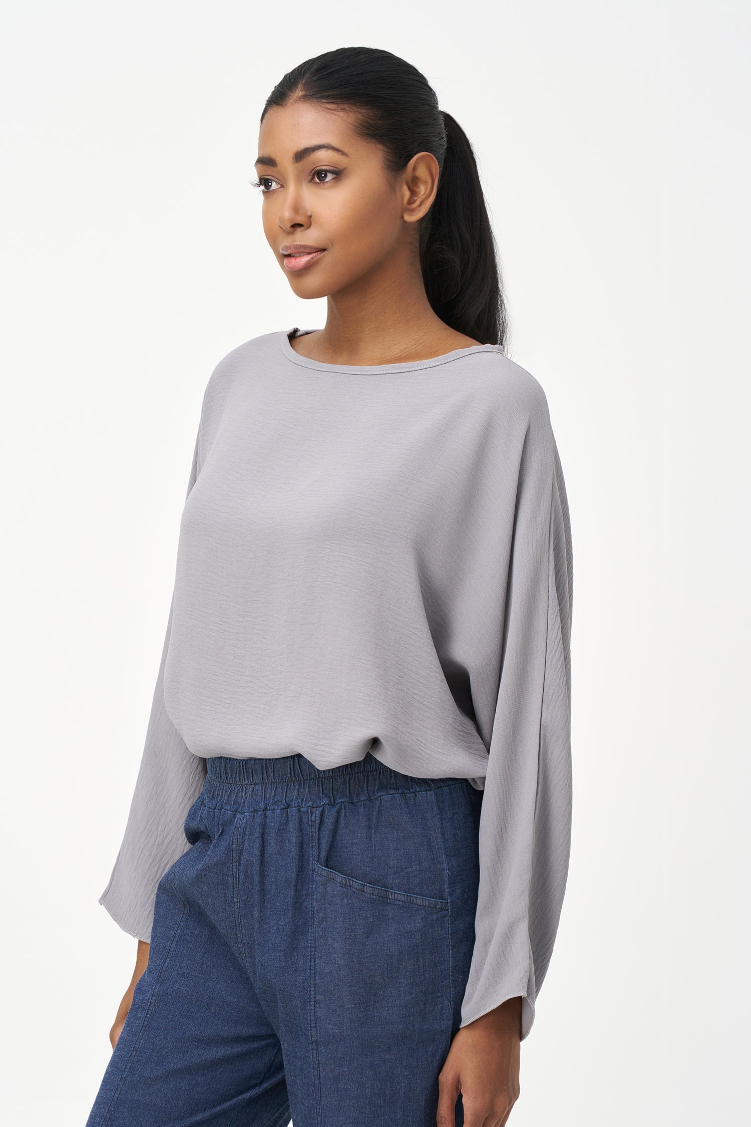 Women's Woven Long Sleeve V-Neck Top With A Boat-Neckline
