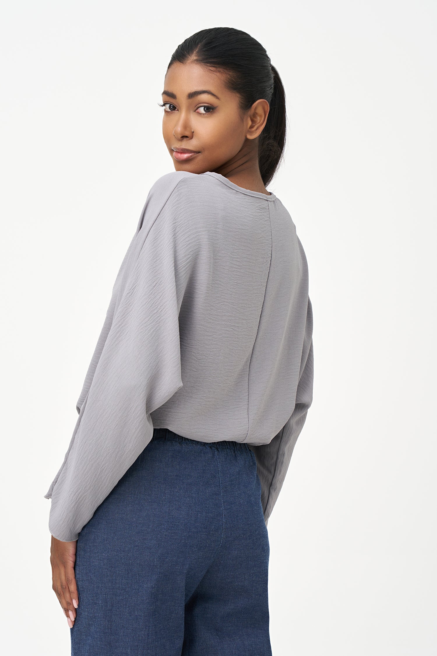 Women's Woven Long Sleeve V-Neck Top With A Boat-Neckline