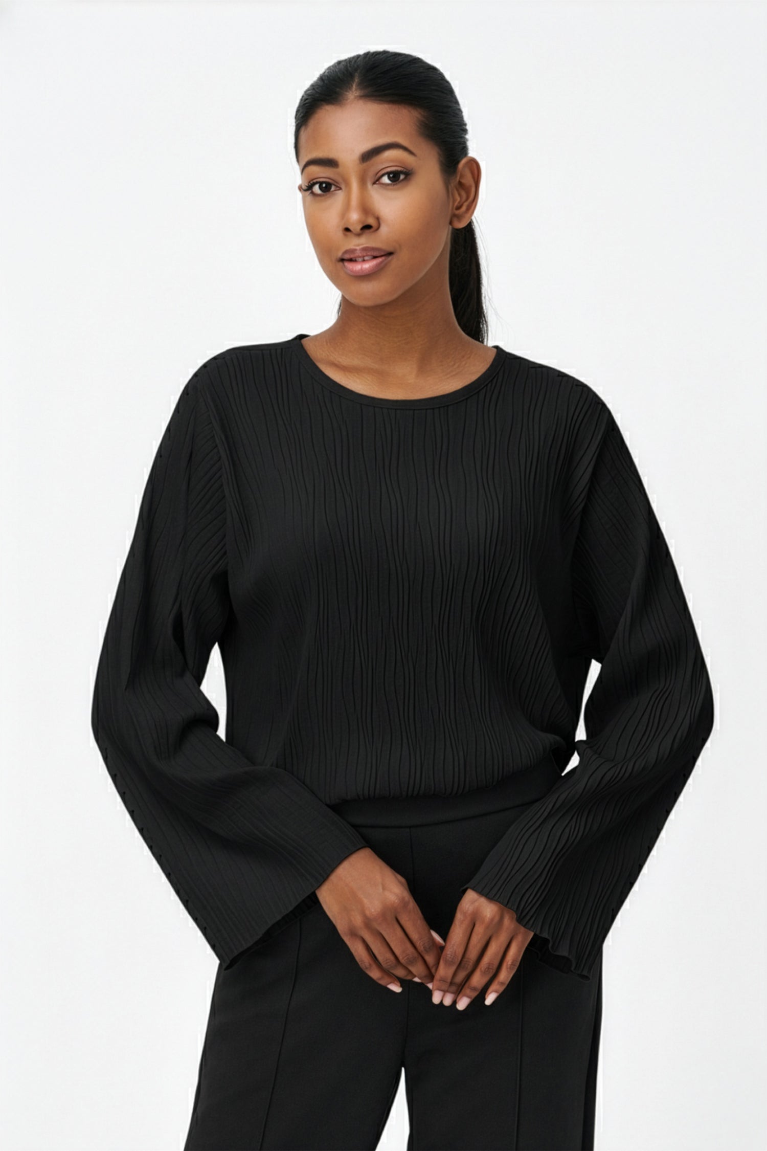 Haut tissé à manches longues et col rond pour femme