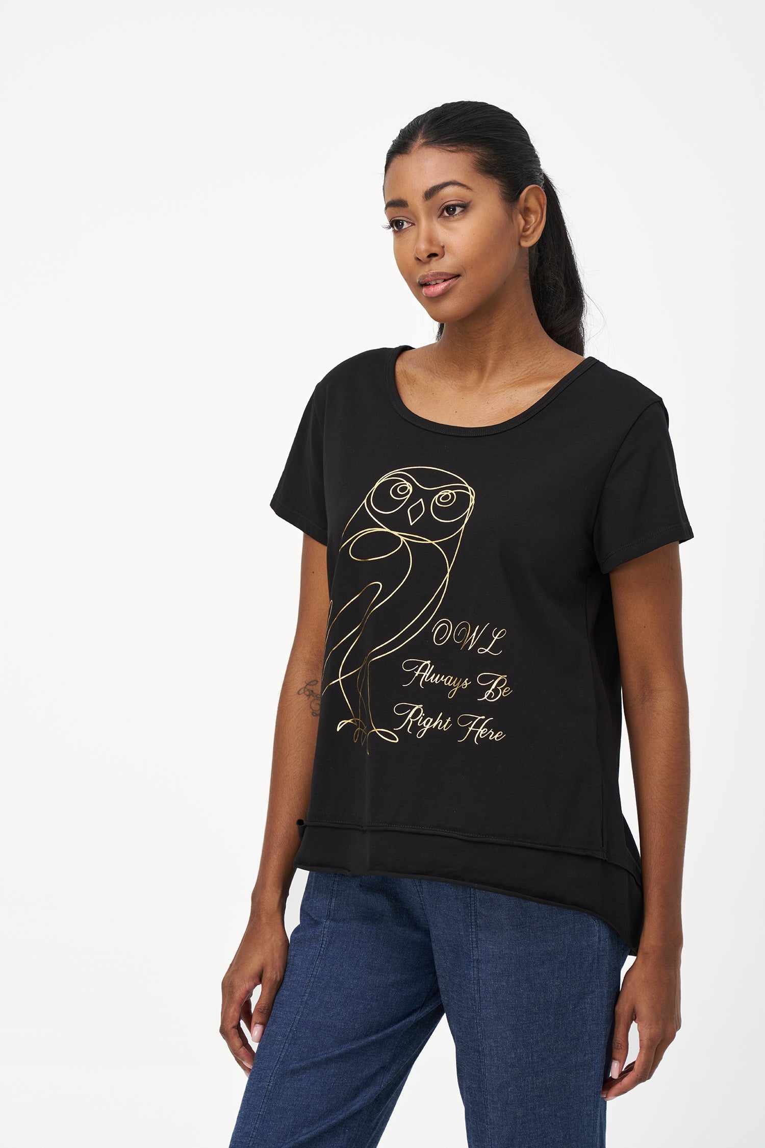 Women's Knit Crew-Neckline Short Sleeve Top