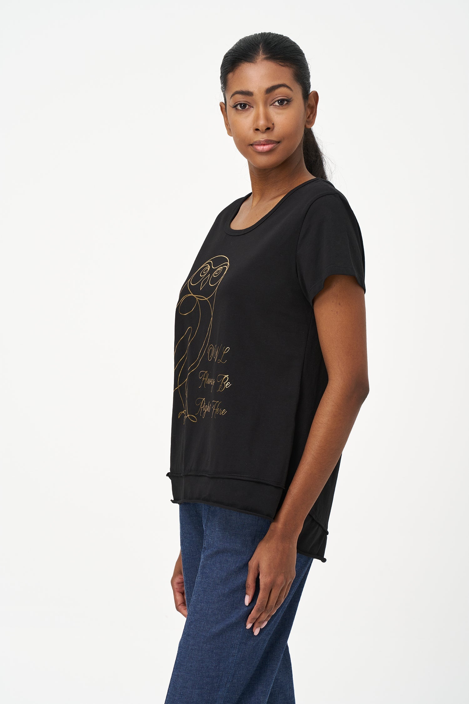 Women's Knit Crew-Neckline Short Sleeve Top
