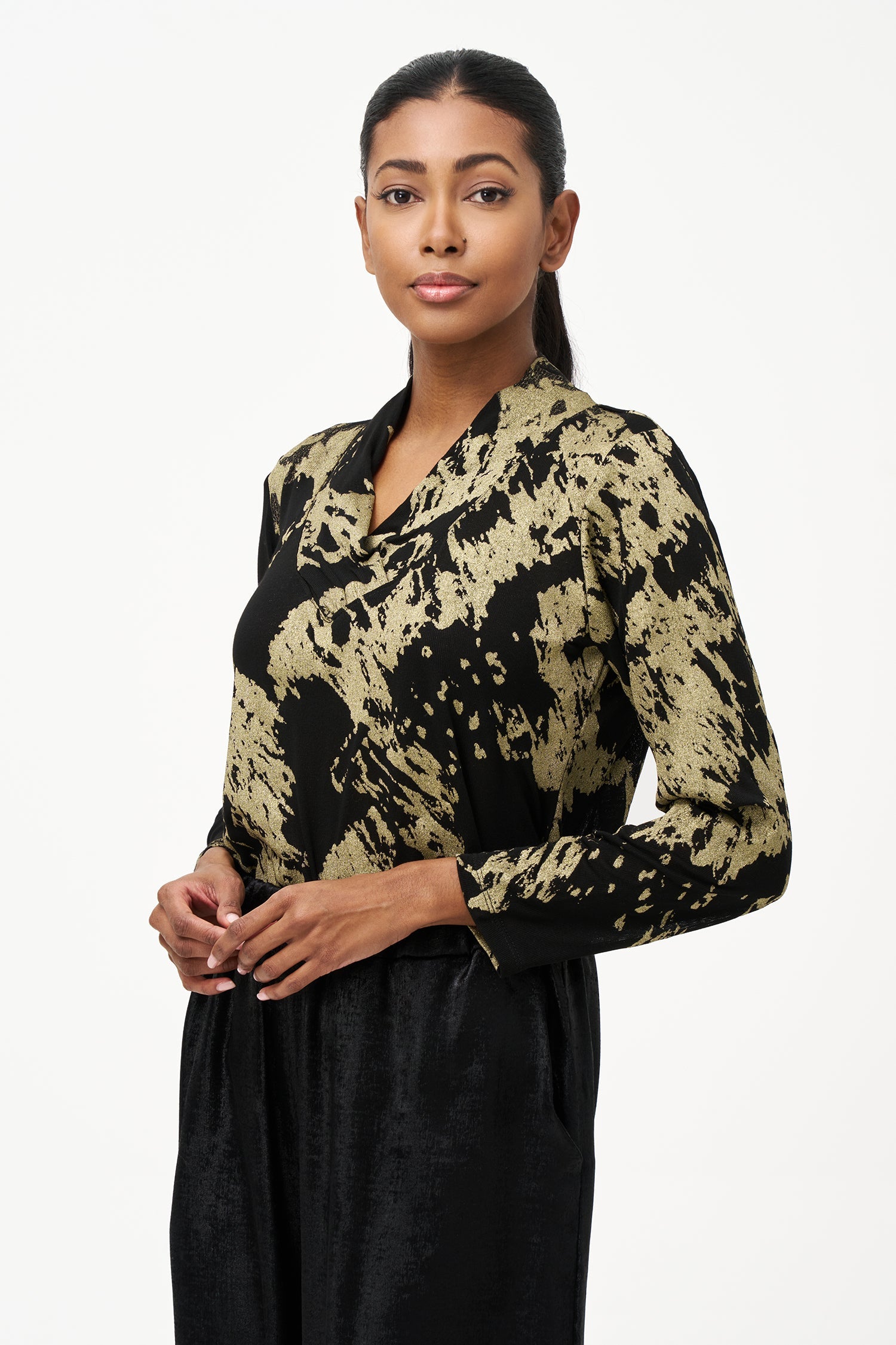 Women's knit high v-neck  top, with long sleeves