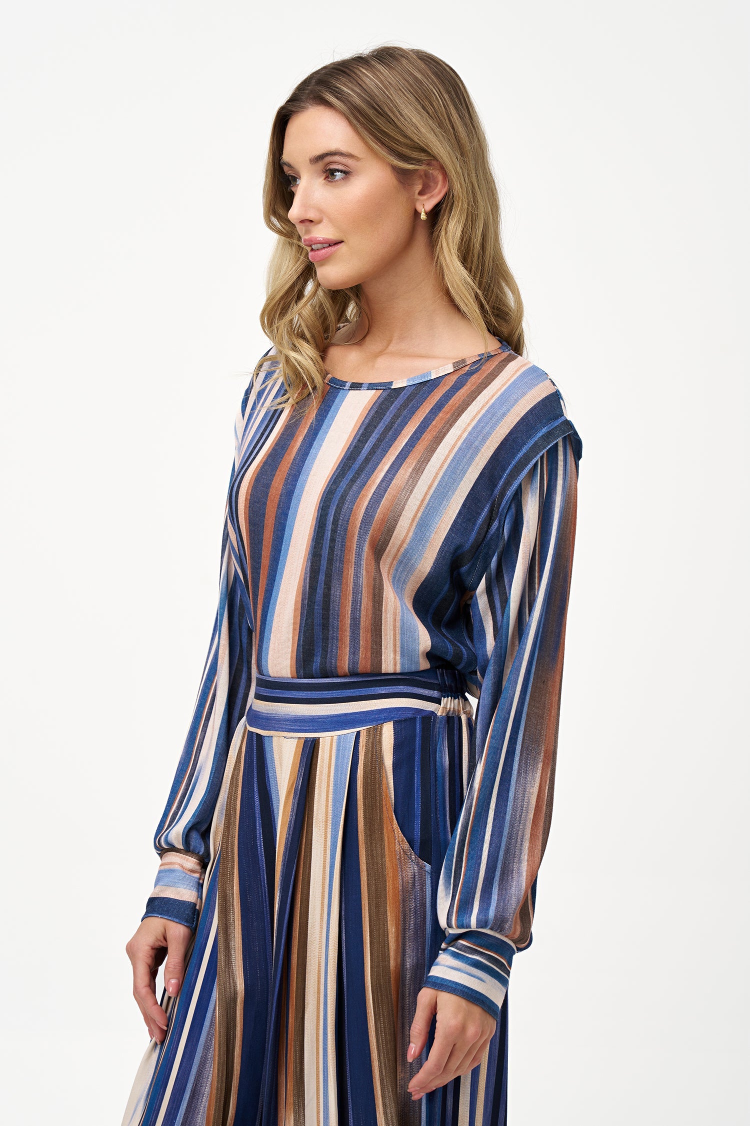 Women's Knit Boat-Neck Long Sleeve Top