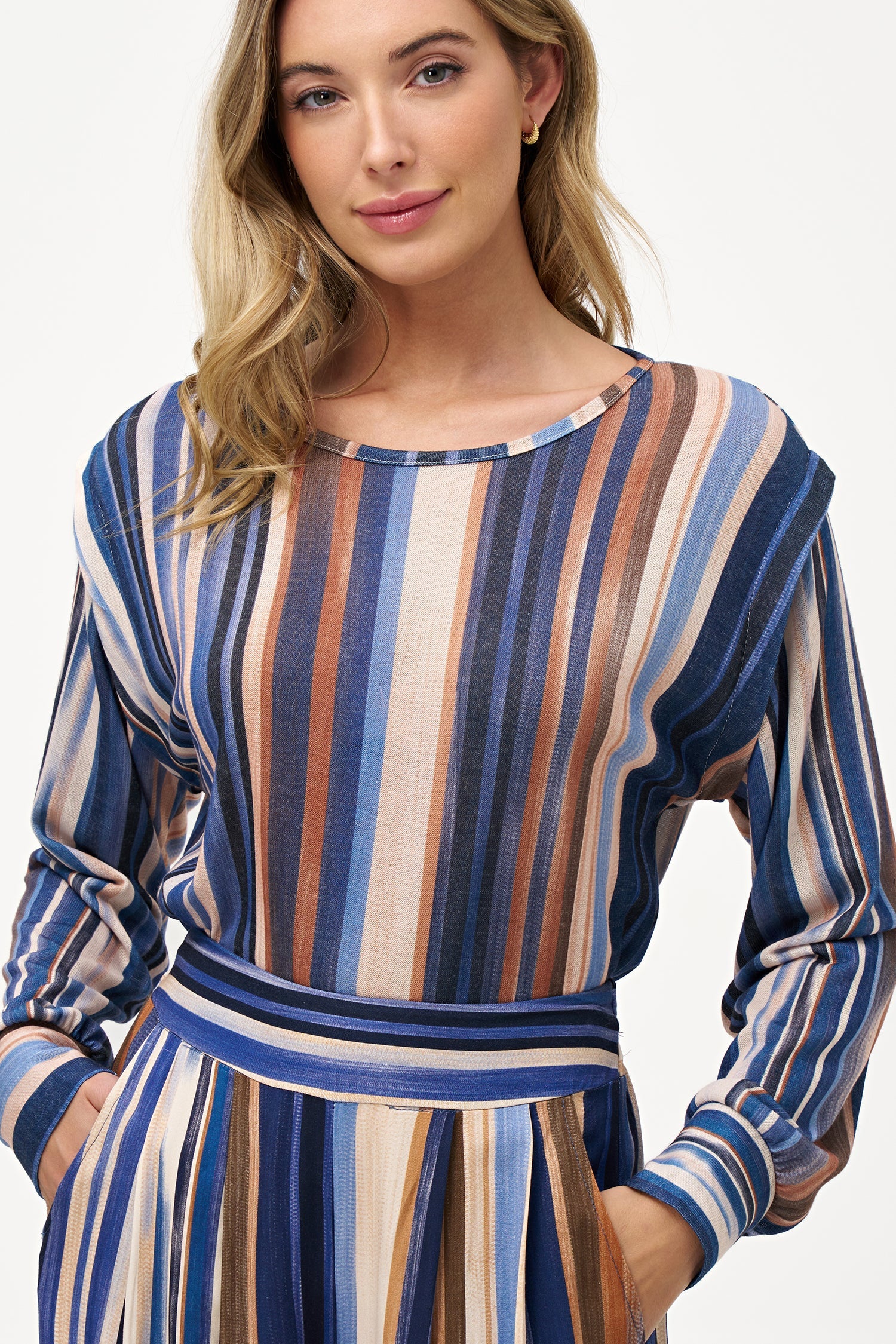 Women's Knit Boat-Neck Long Sleeve Top