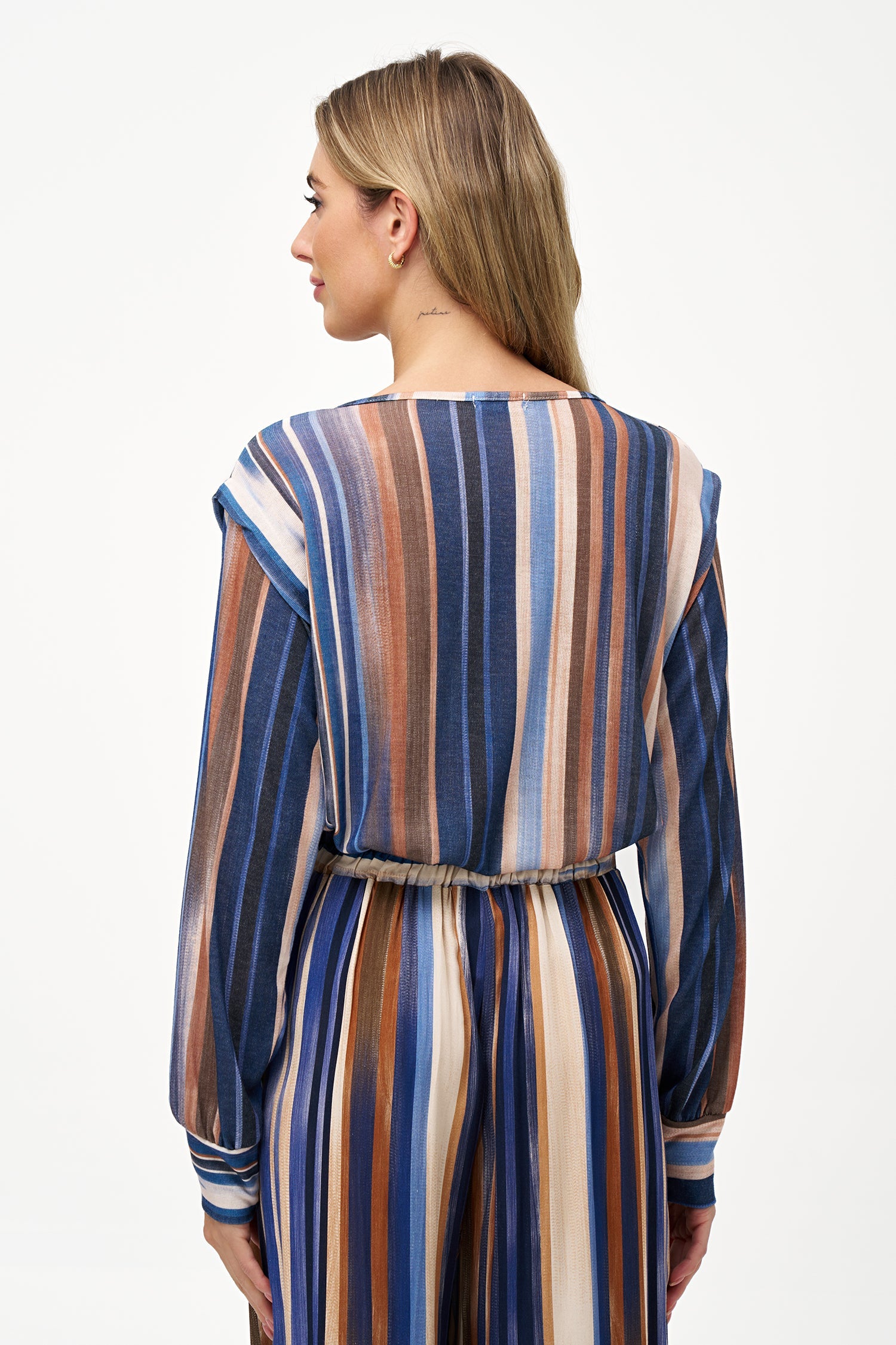 Women's Knit Boat-Neck Long Sleeve Top