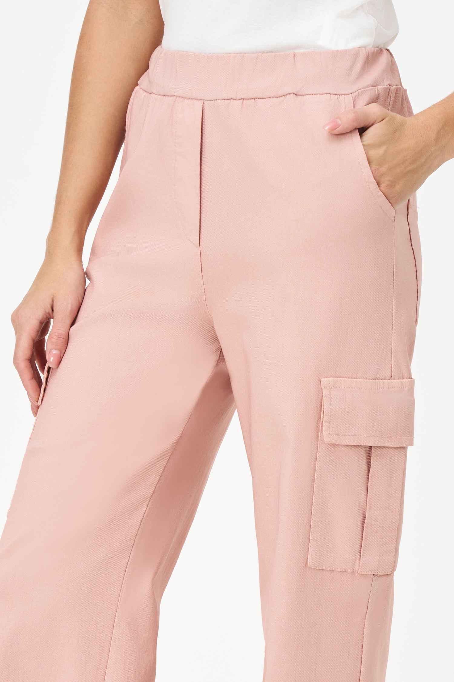 Women's Knit Straight Leg Pull-On Cargo Pants With Patch Pockets