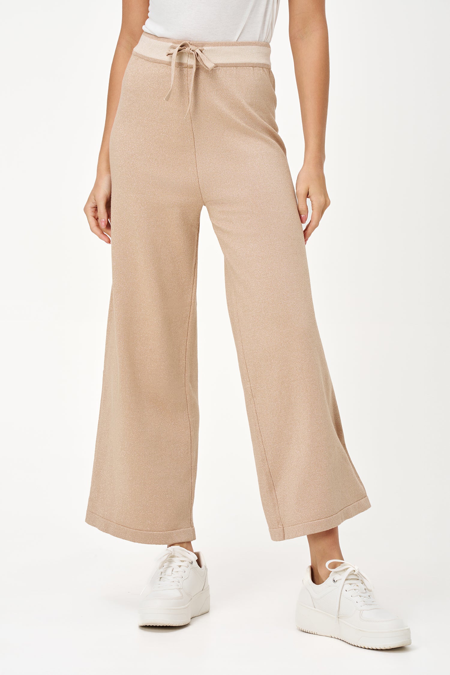 Women's knit pull-on pant, with draw cord at waistband