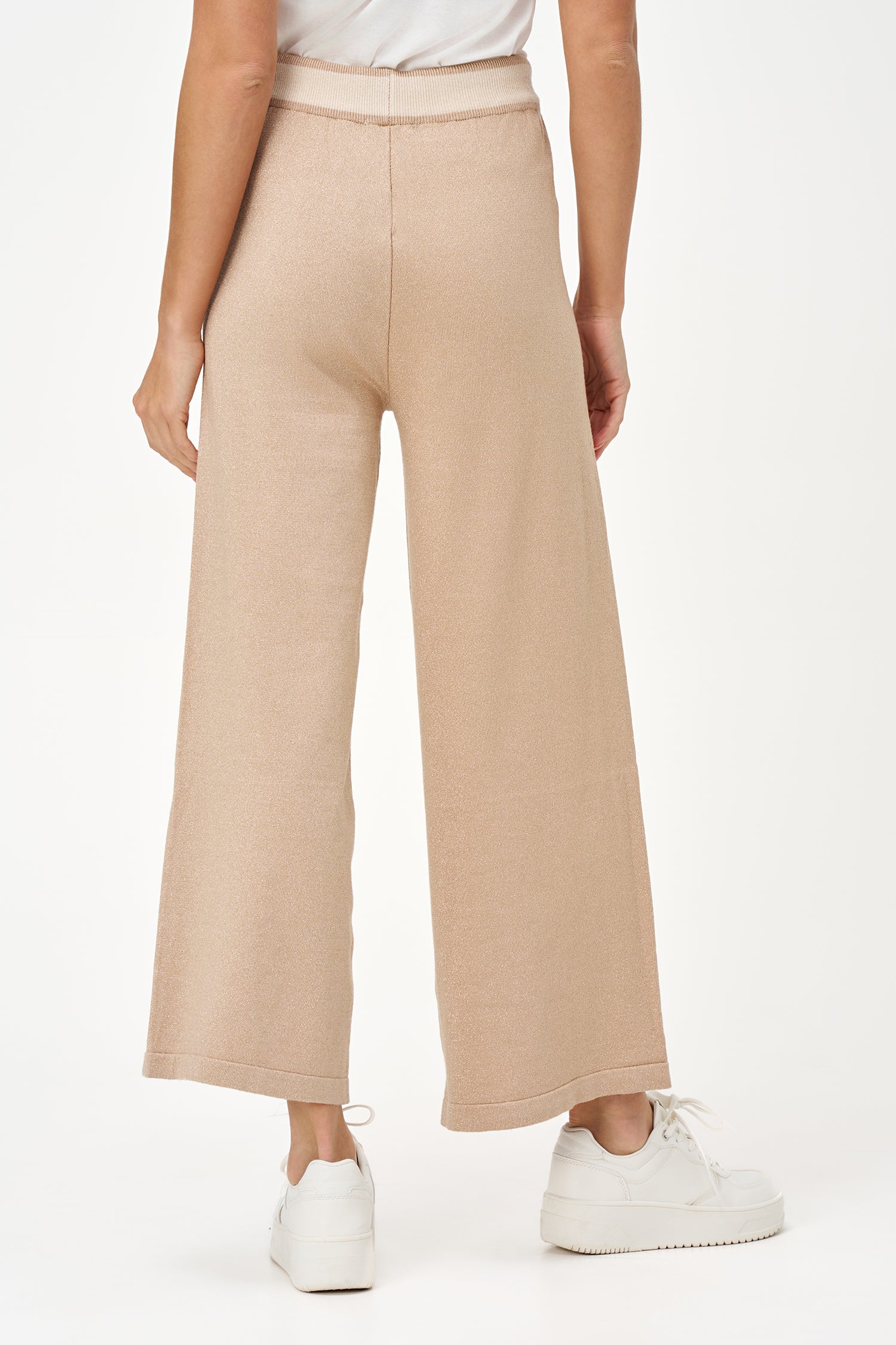 Women's knit pull-on pant, with draw cord at waistband