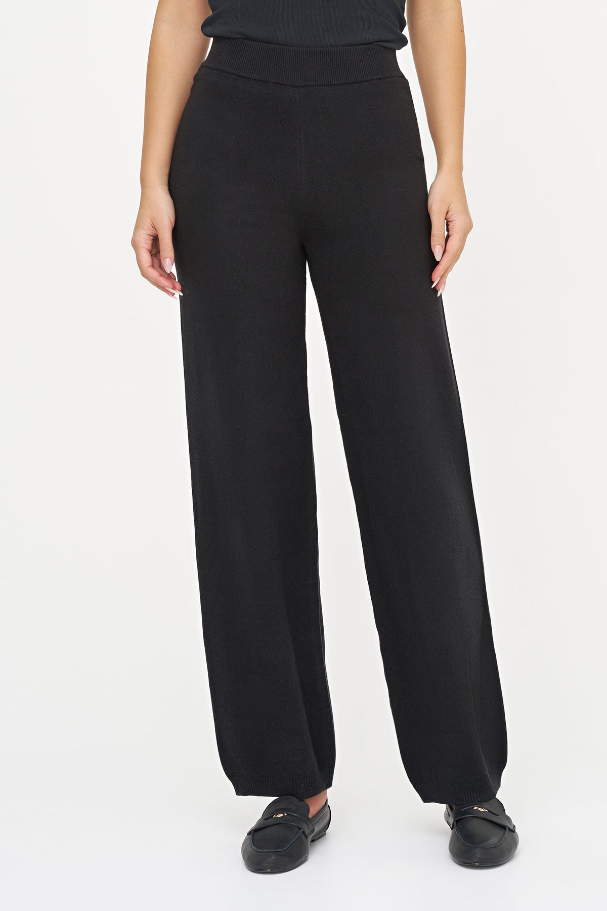 Women's Knit Pull-On Straight Leg Pant