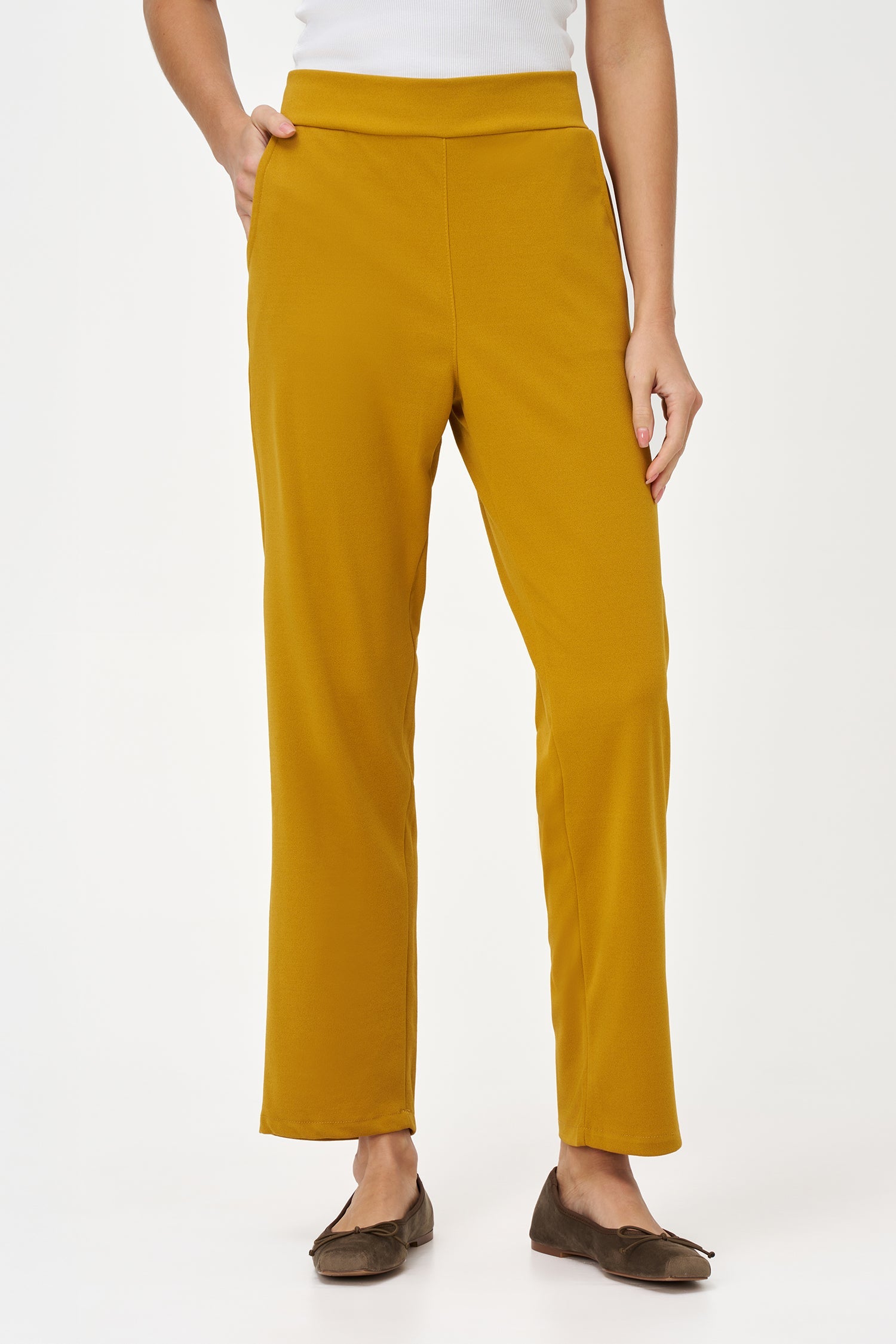 Women's Knit Pull-On Straight Leg Pants