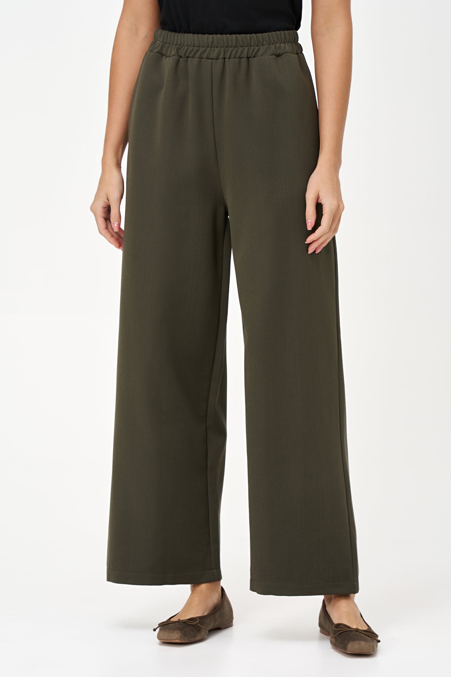 Women's Woven Pull-On Straight Leg Pants