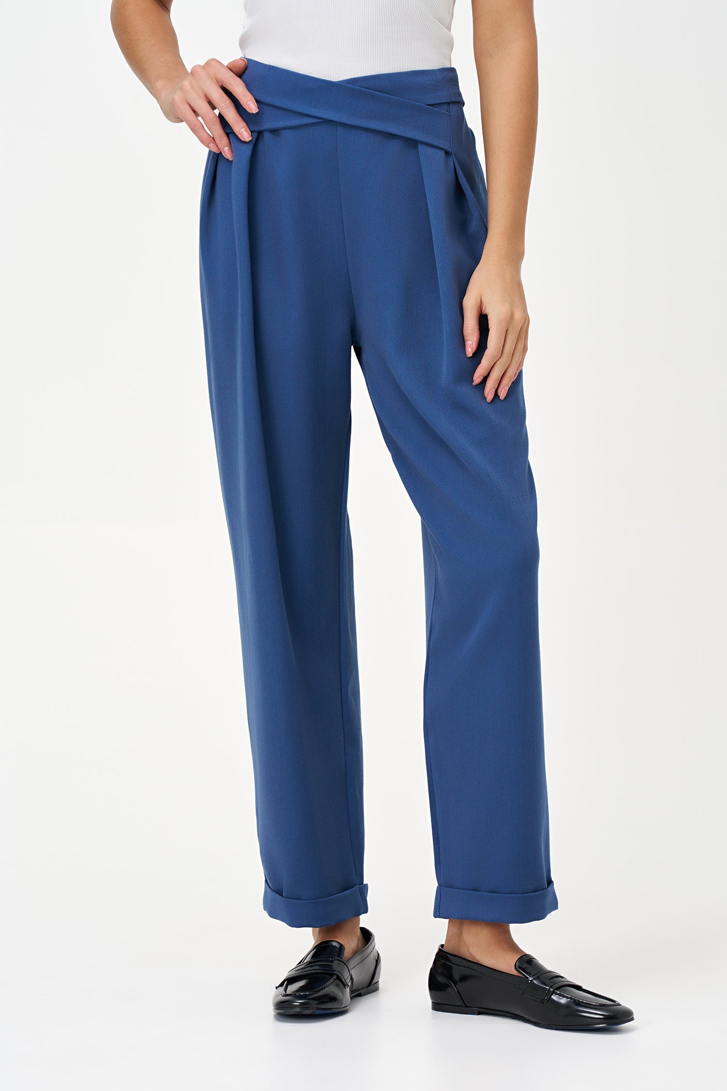 Women's Woven Pull-On Pants