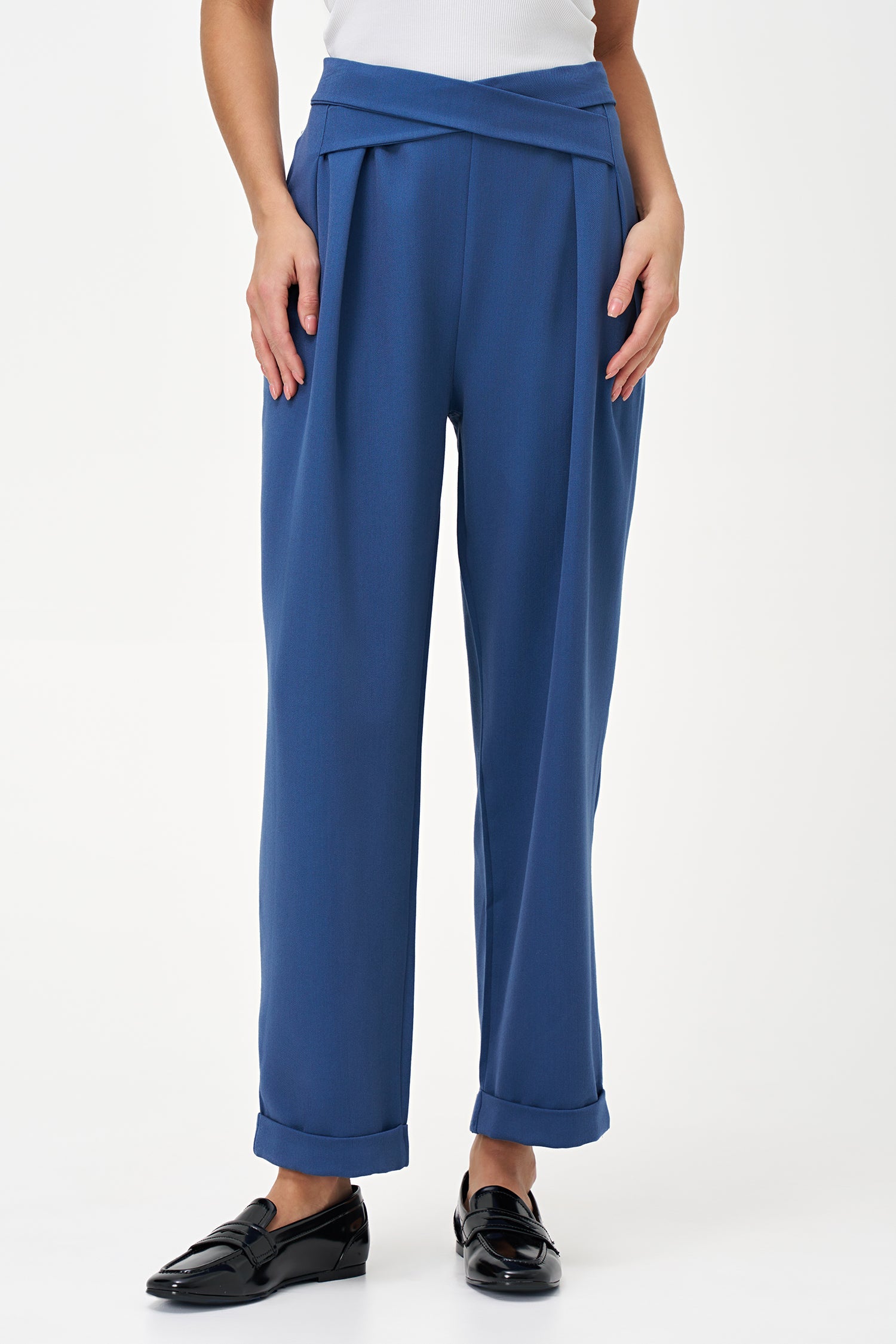 Women's Woven Pull-On Pants