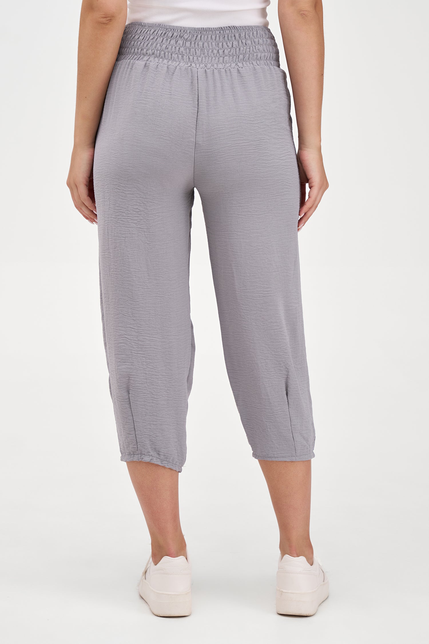Women's Woven Capri Trousers