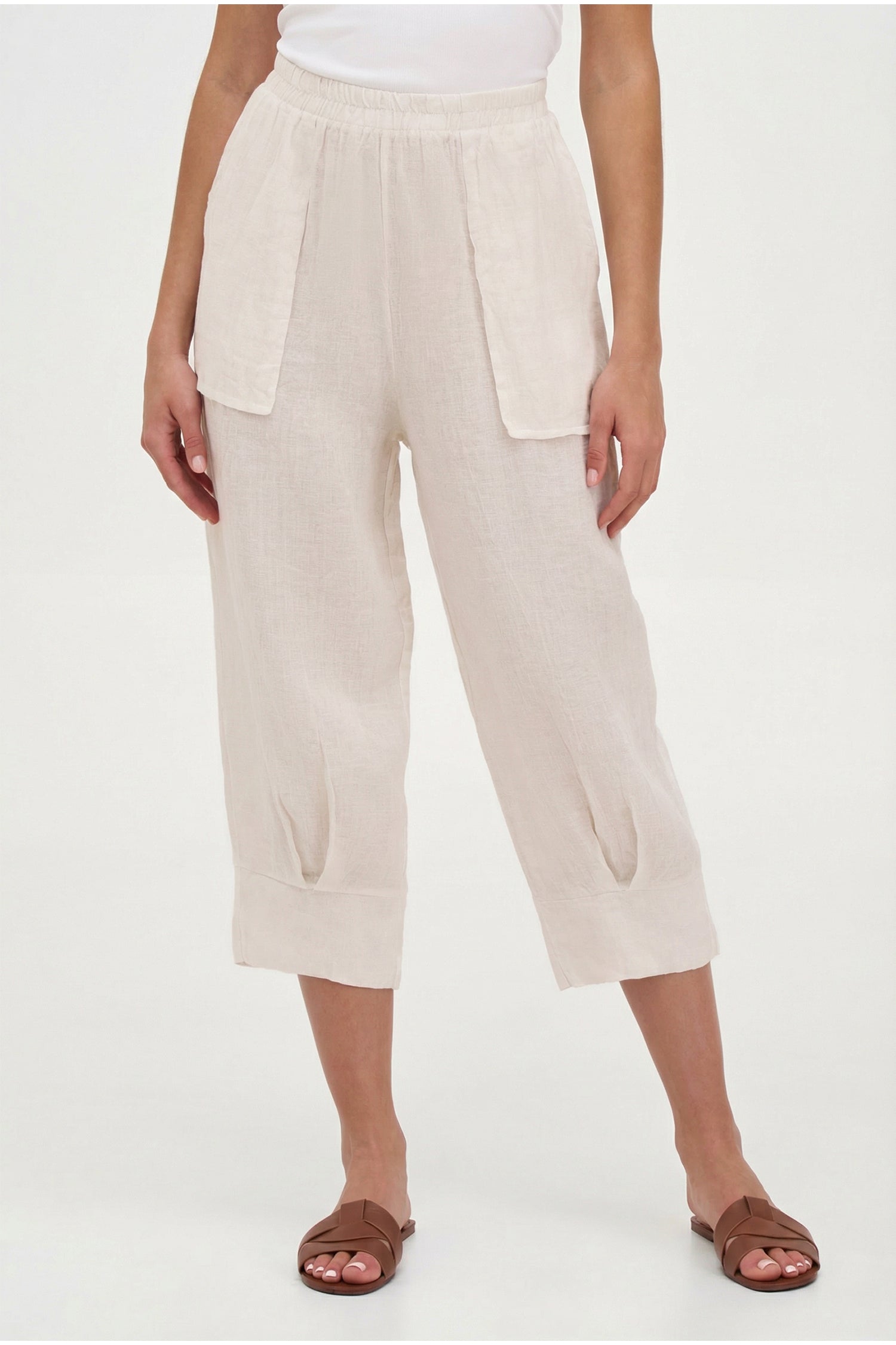 Women's Woven Capri Trousers