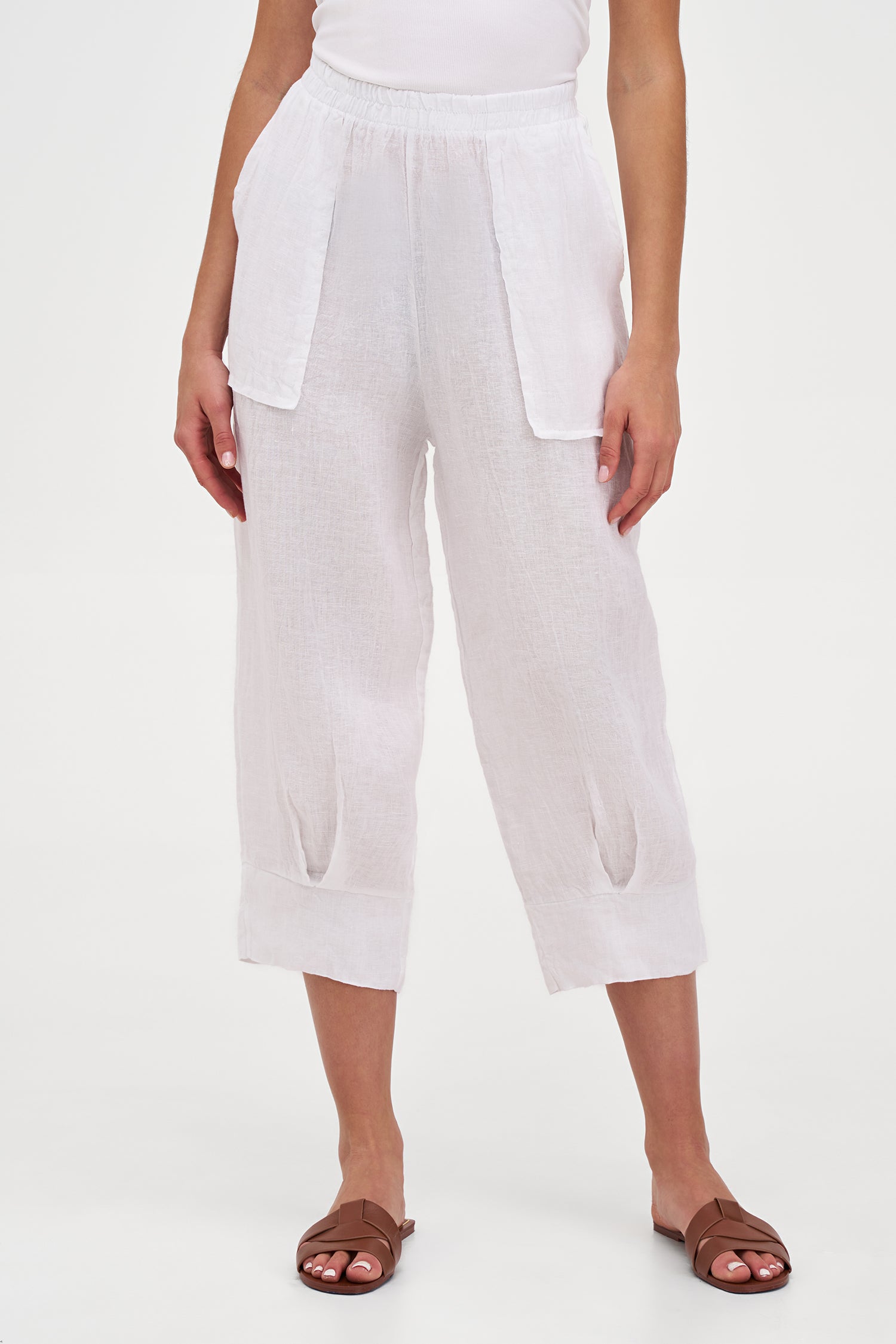Women's Woven Capri Trousers