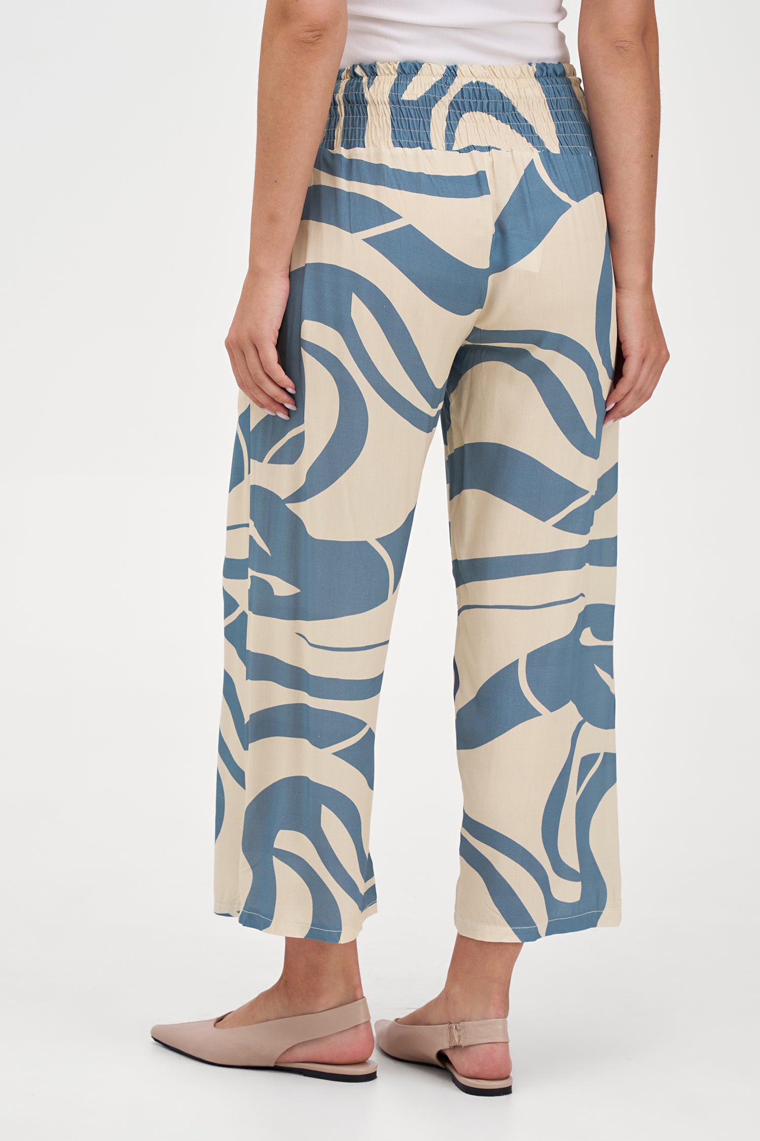 Women's Woven Capri Trousers