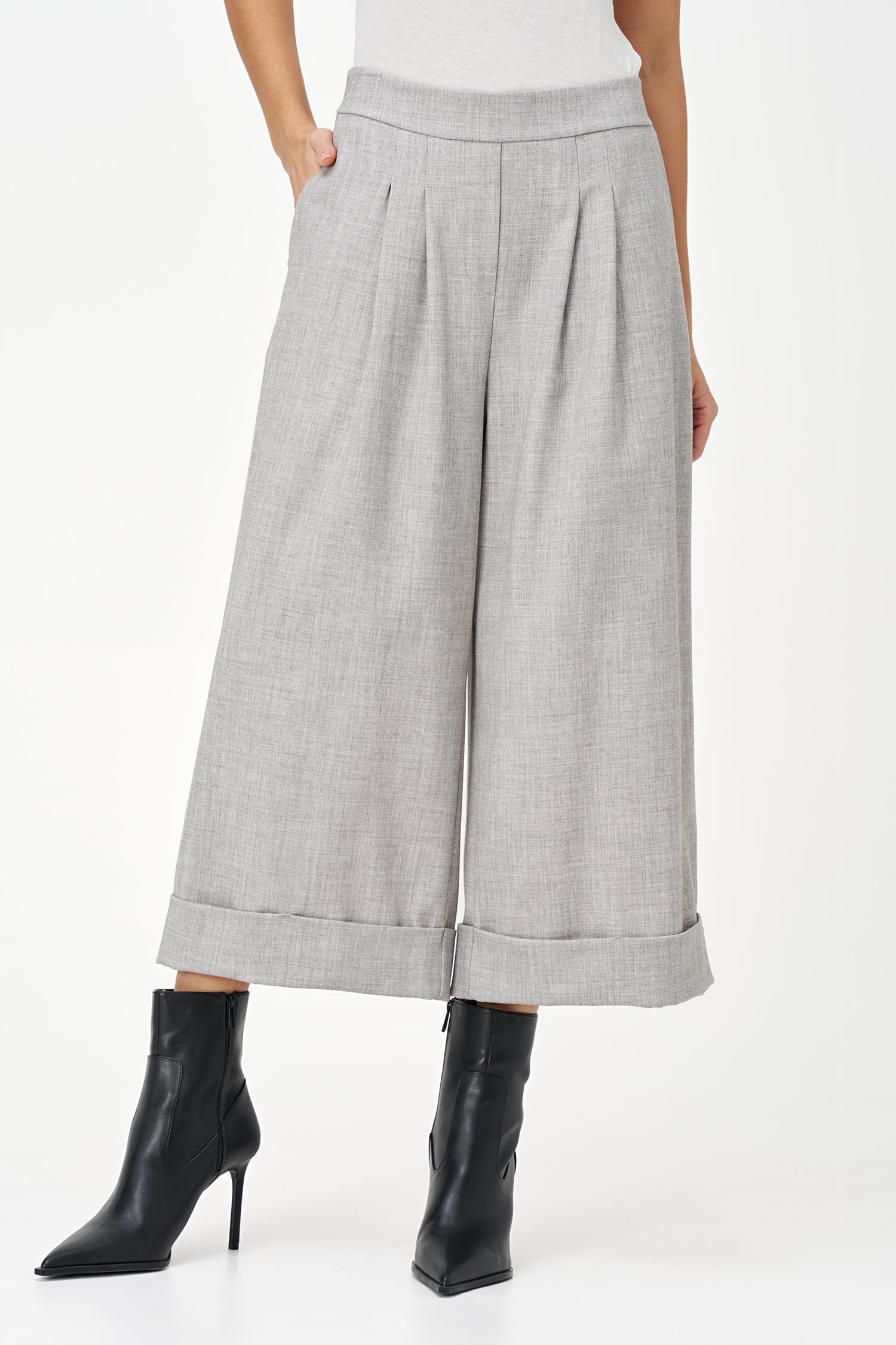 Women's Woven Pull-On Wide Leg Crop Pants