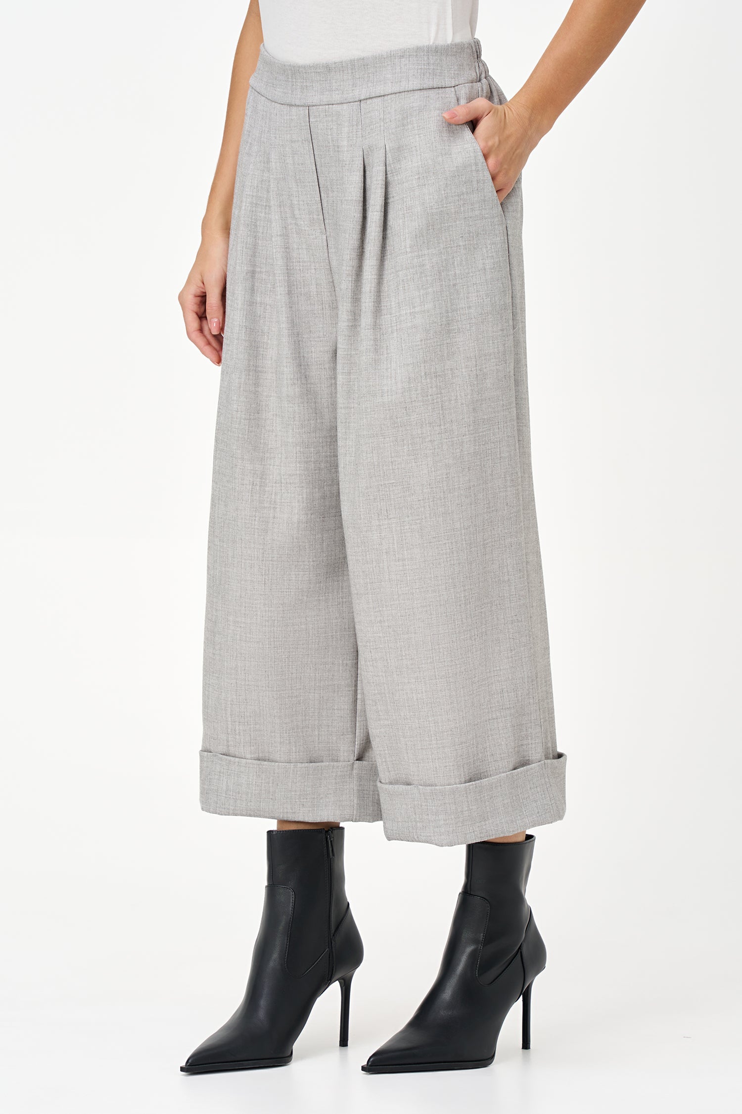 Women's Woven Pull-On Wide Leg Crop Pants