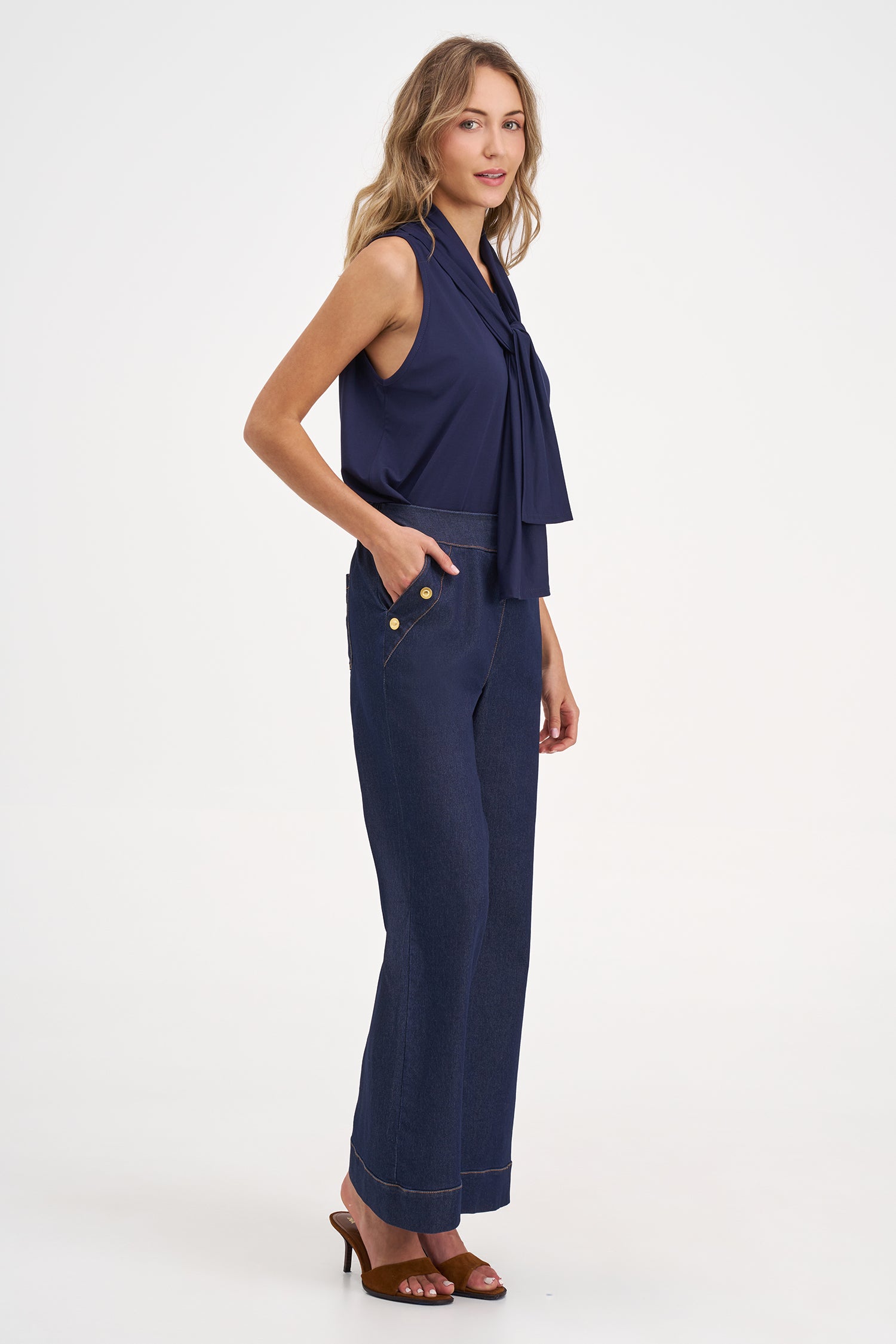 Women's Knit Sleeveless Top