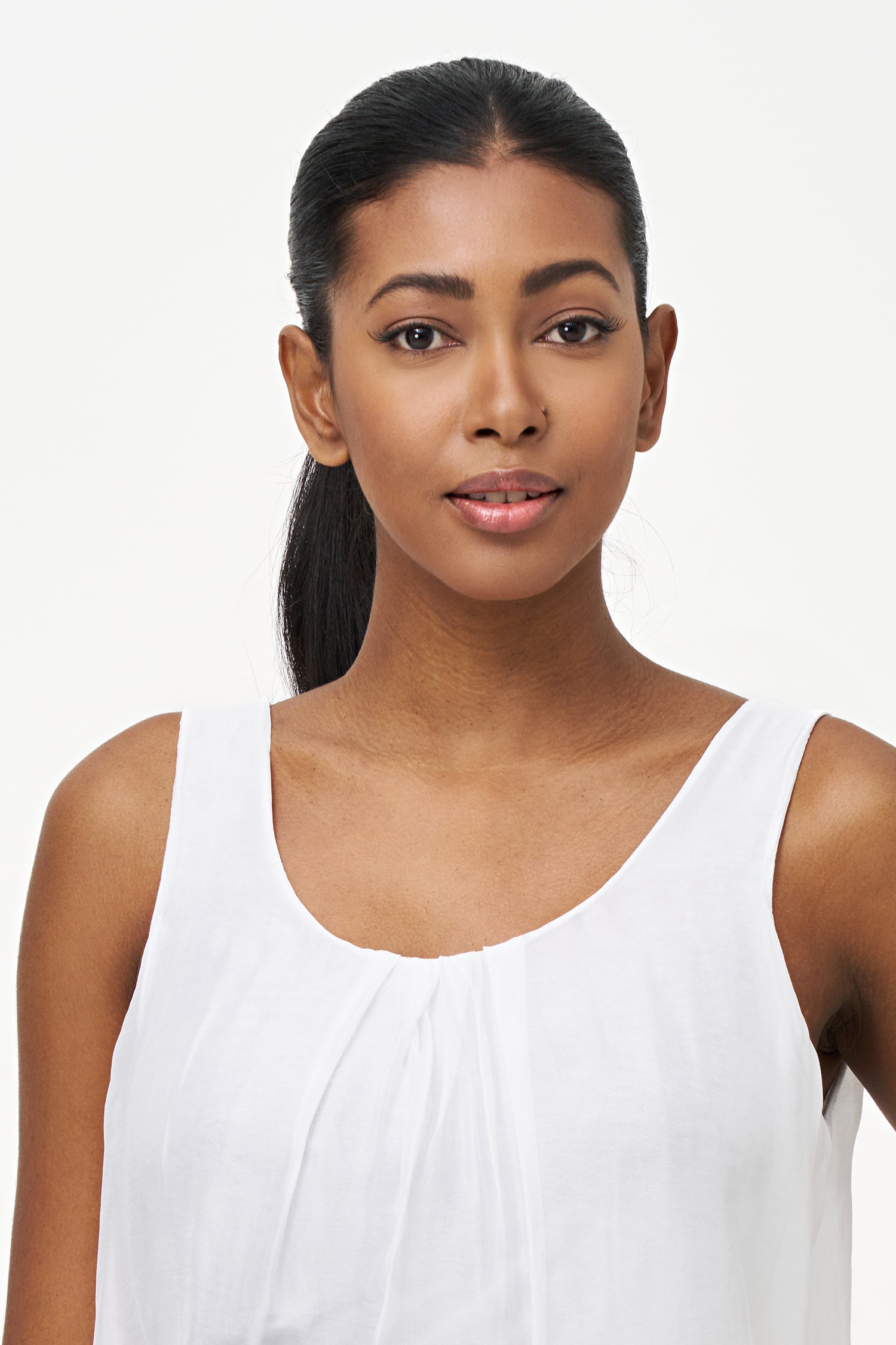 Women's Woven Scoop Neck Sleeveless Top