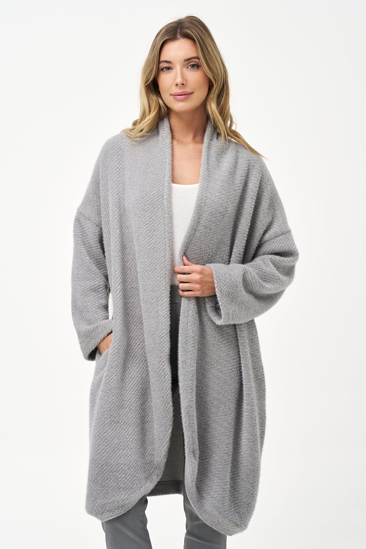 Women's Knit Shawl-Collar Cardigan with Long Sleeves