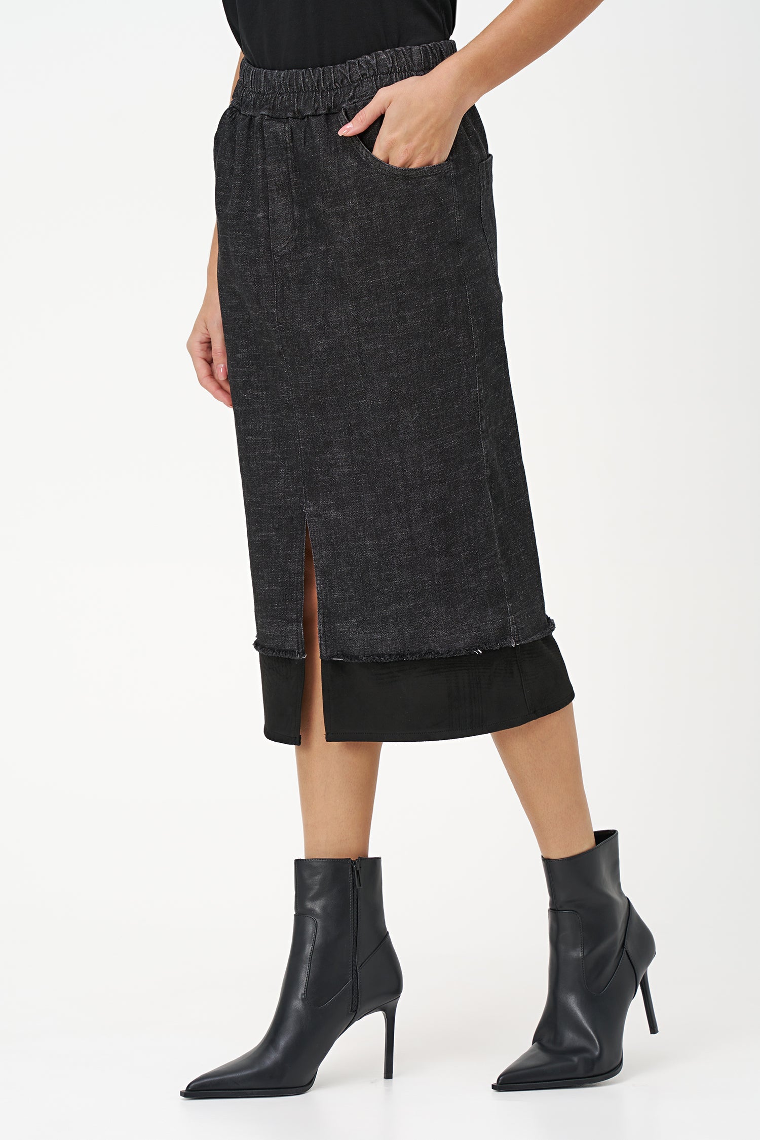 Women's Woven Denim And Faux Suede Combo Pull-On Skirt With A Front Slit