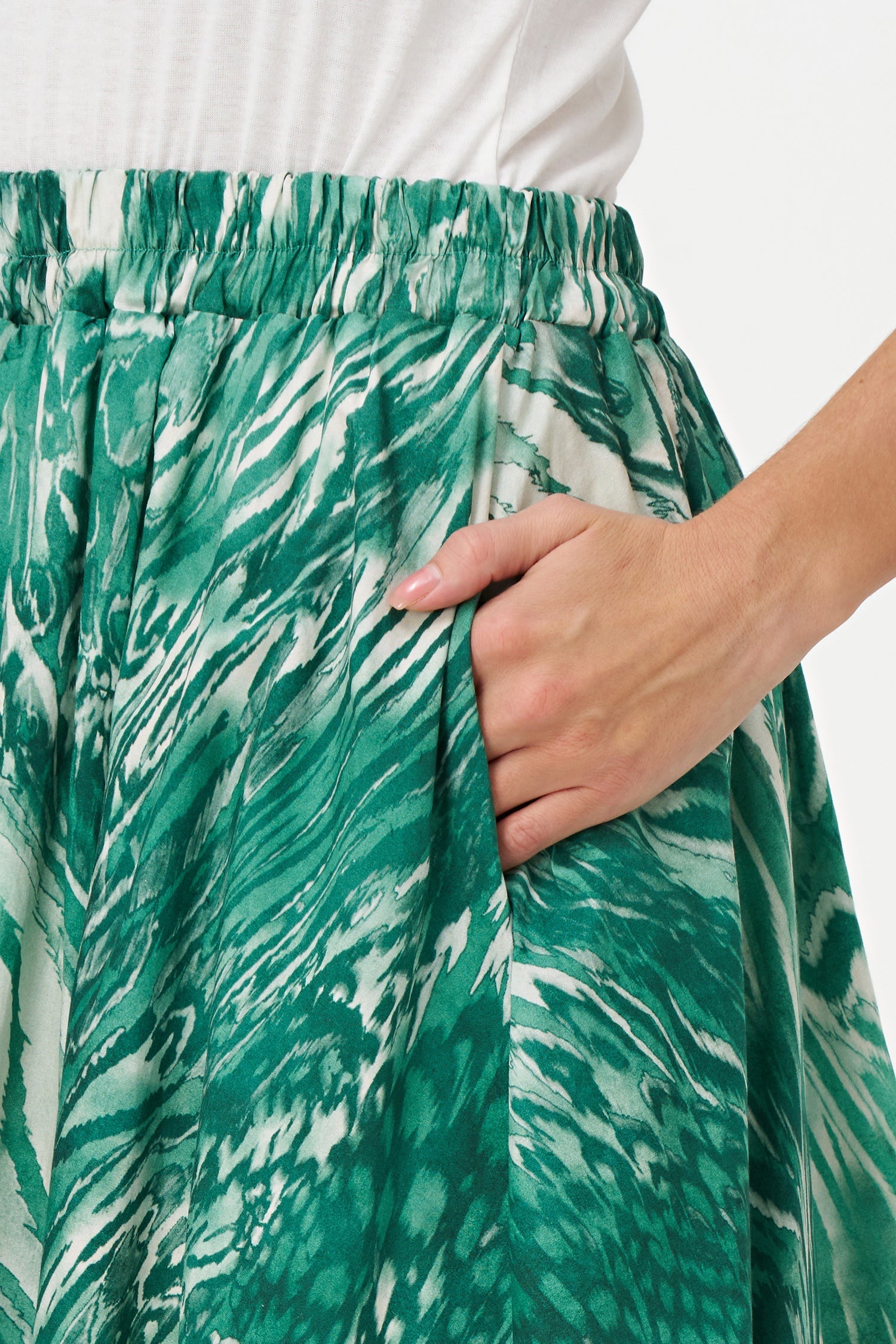 Women's Woven Pull-On Circular Skirt