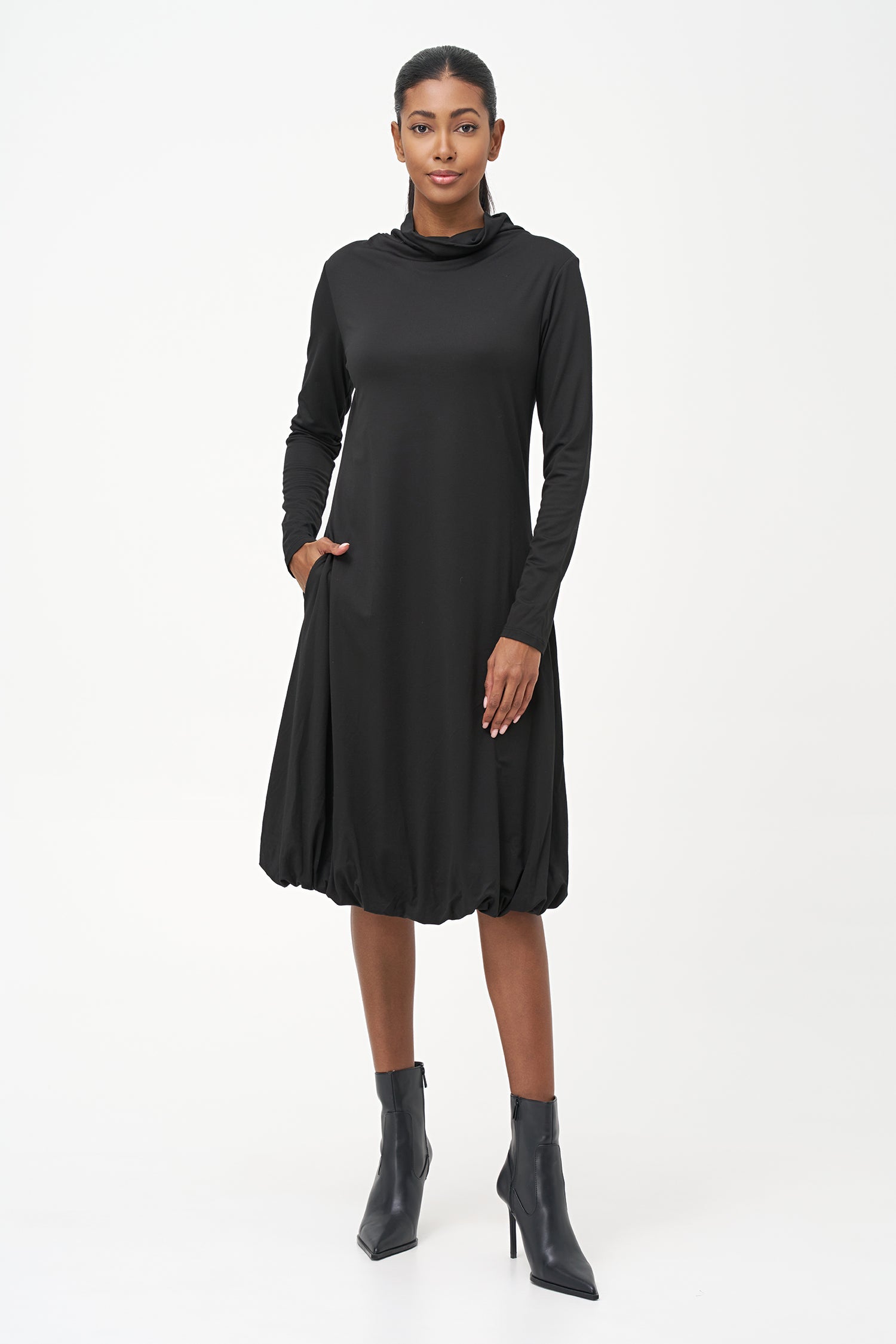 Women's Knit Turtle-Neck Knee-Length Dress