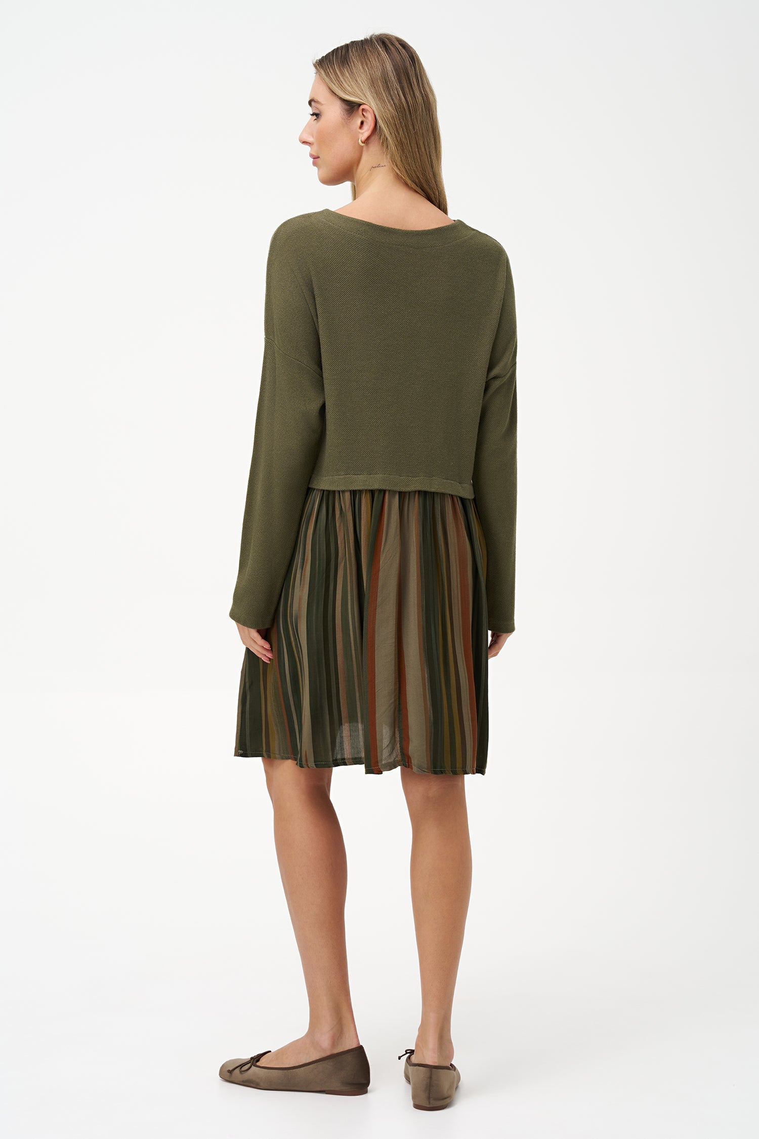 Women's Wide-Neck