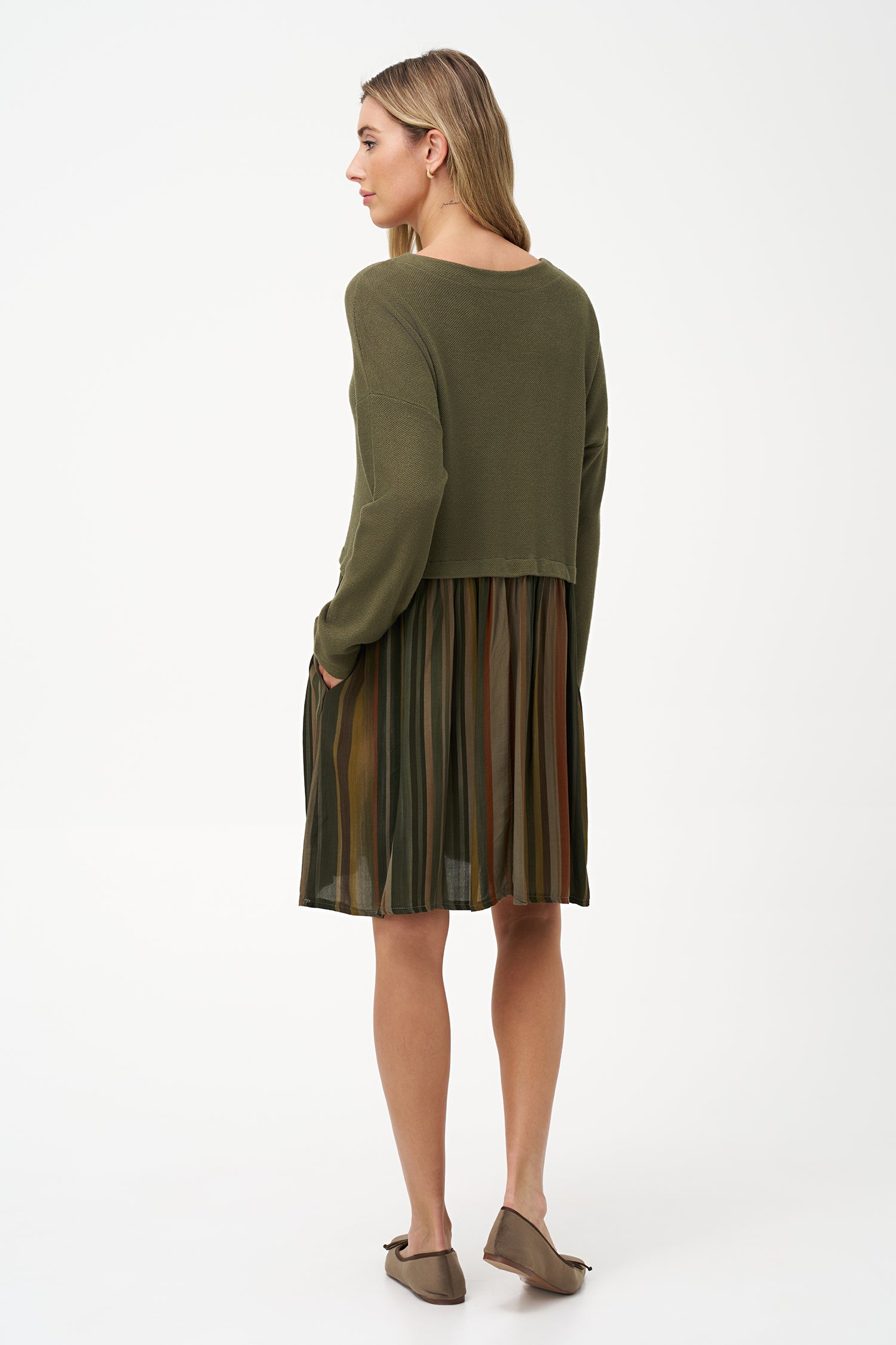 Women's Wide-Neck