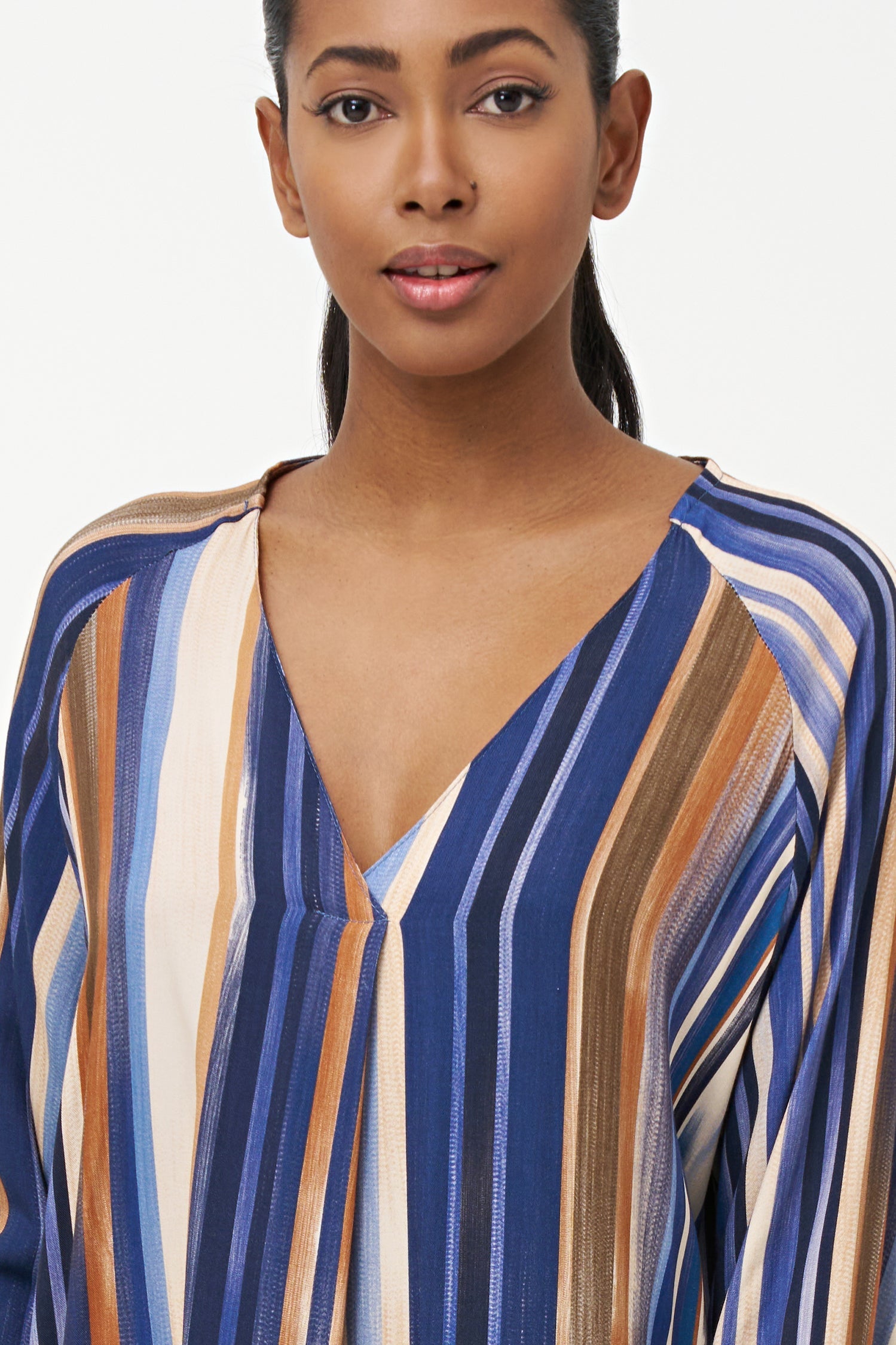 Women Woven'S V-Neckline Dress