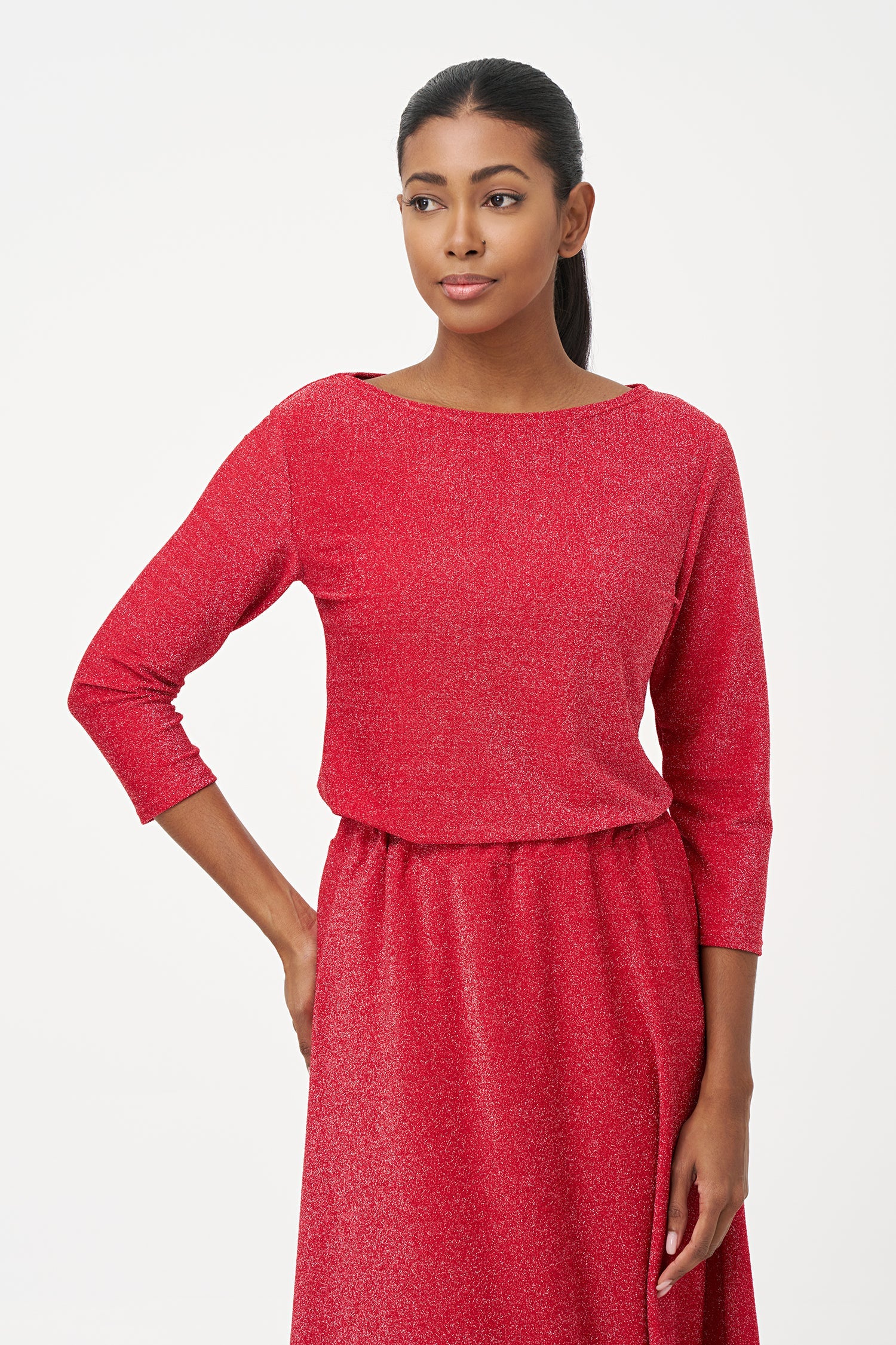 Women’s knit long sleeve tunic, with boat-neckline