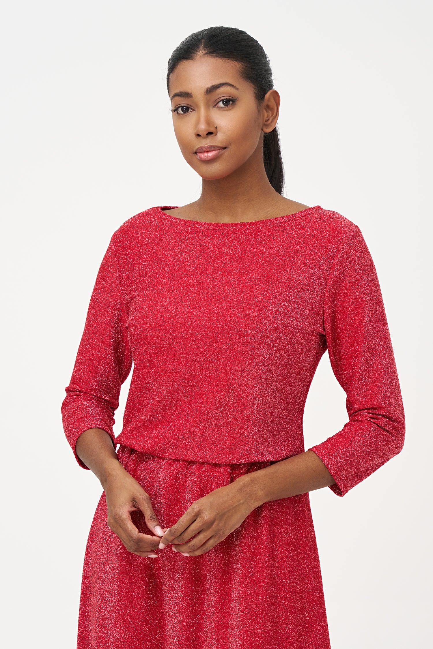 Women’s knit long sleeve tunic, with boat-neckline