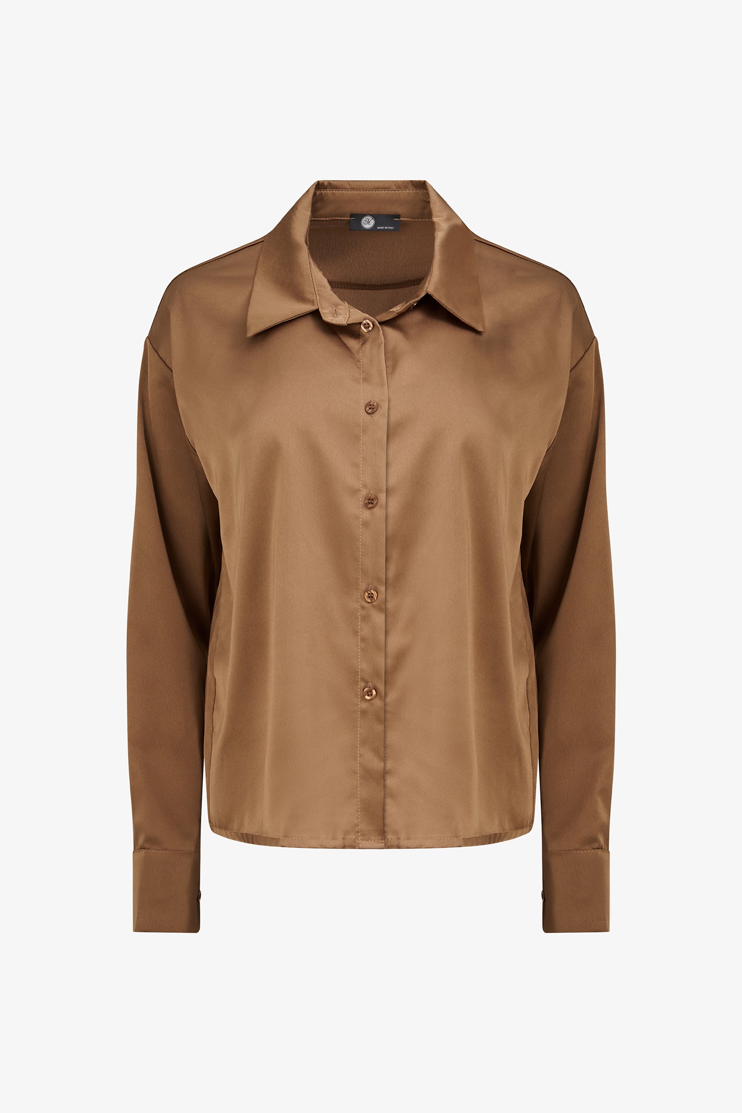 Women’s long sleeve woven button-down shirt