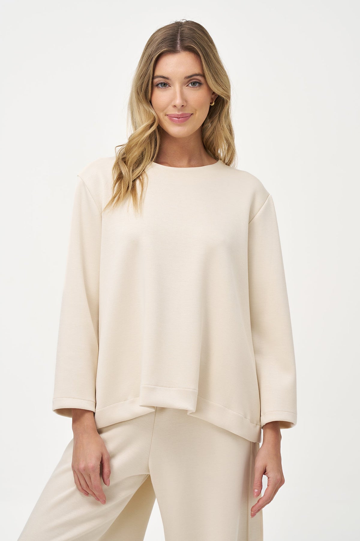 Women's Knit Crew-Neck Sweatshirt with Long Sleeves & Back Snaps