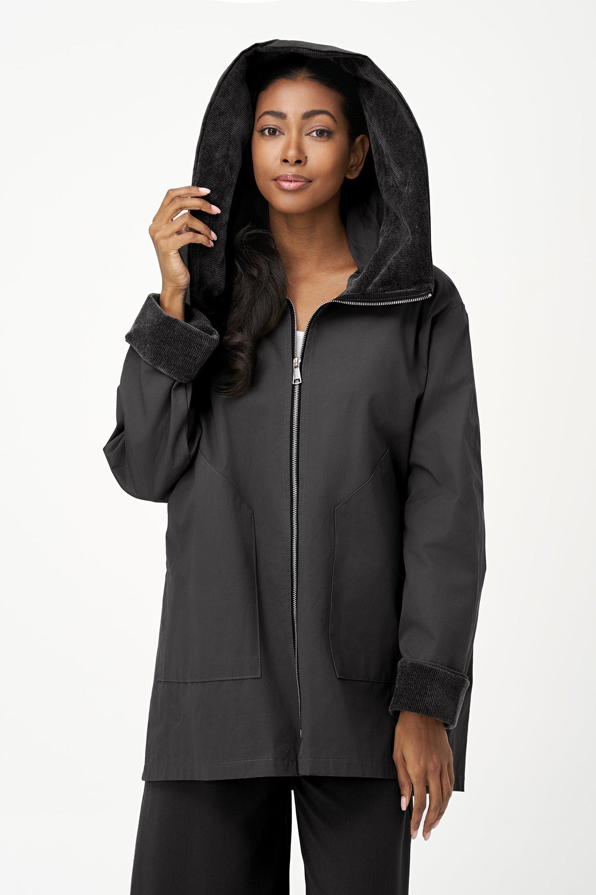 Women's Woven Zip-Up Jacket with Long Sleeves