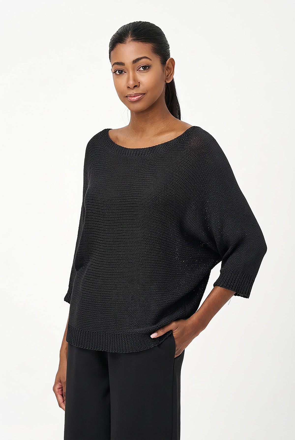 Women's Knit Boat-Neck Sweater with Long Sleeves