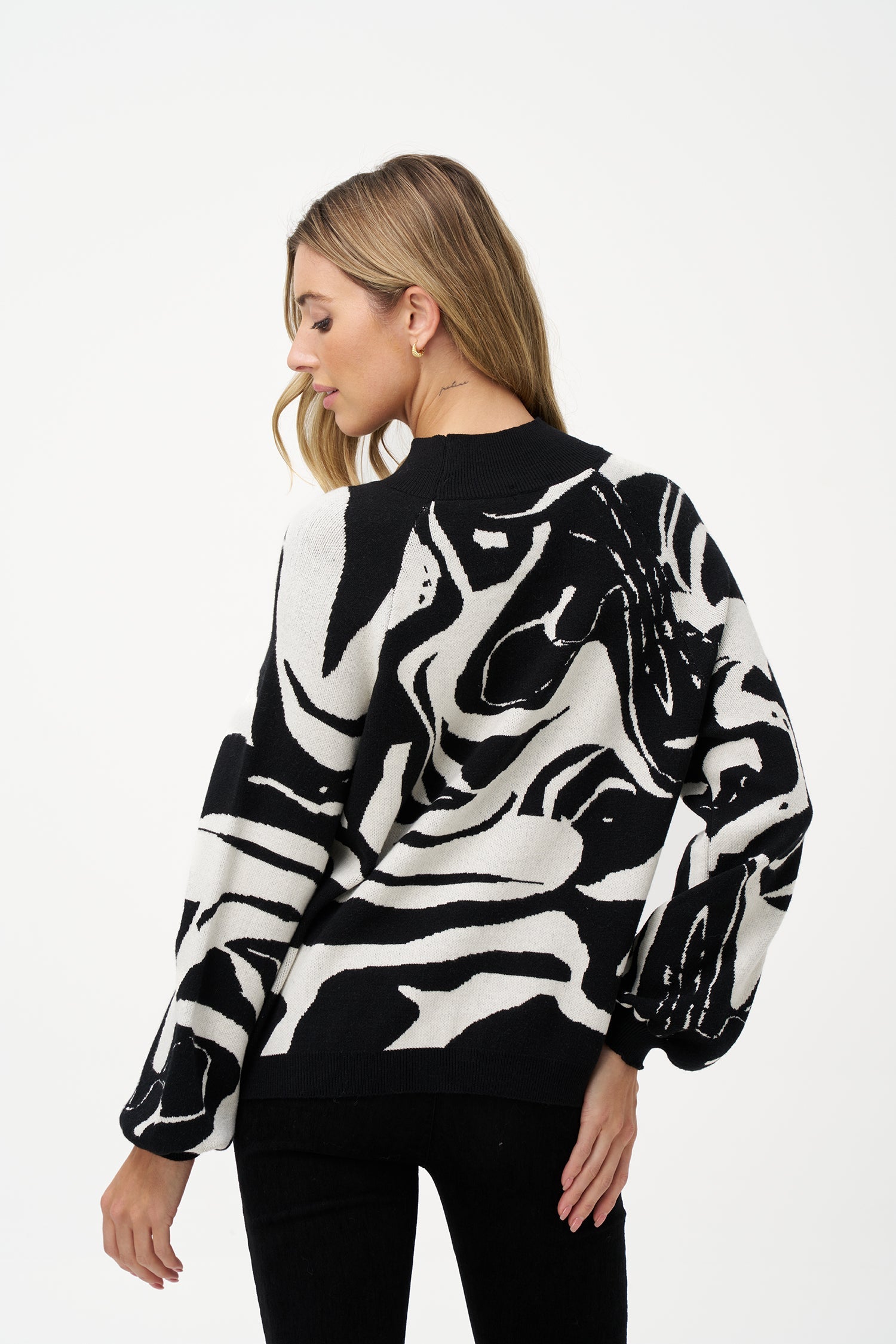 Women's Knit Jacquard Mock-Neck Sweater With Long Raglan Sleeves