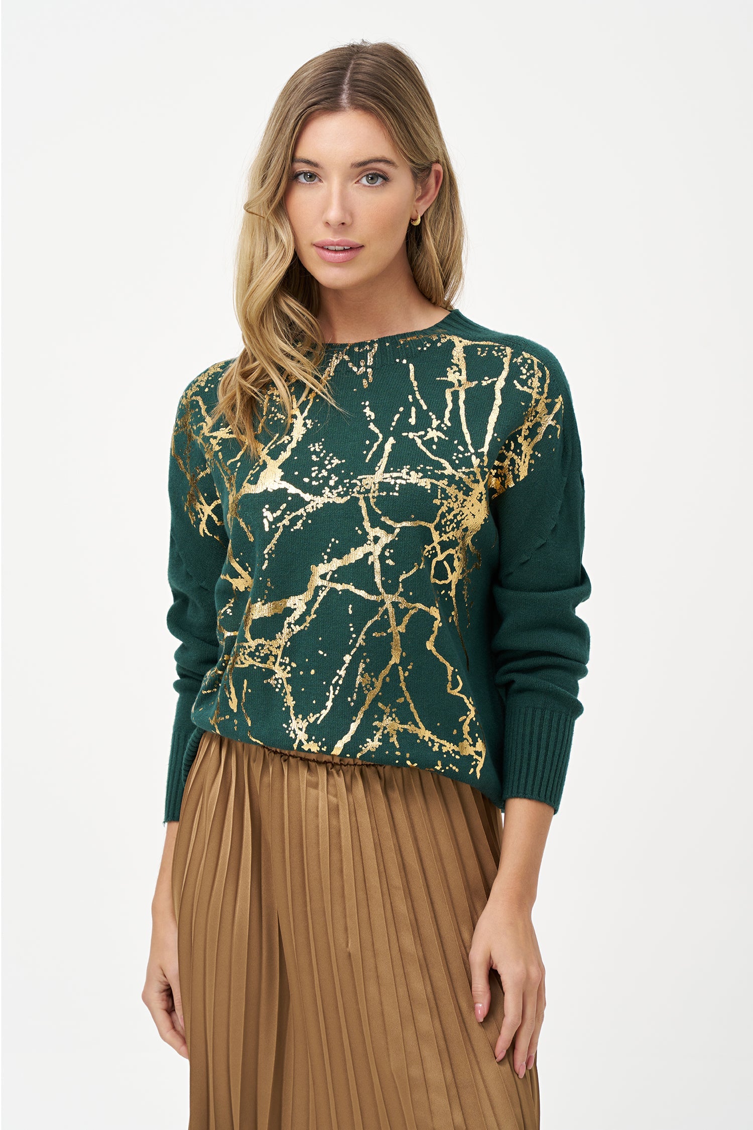 Women’s knit crew-neck long sleeve sweater