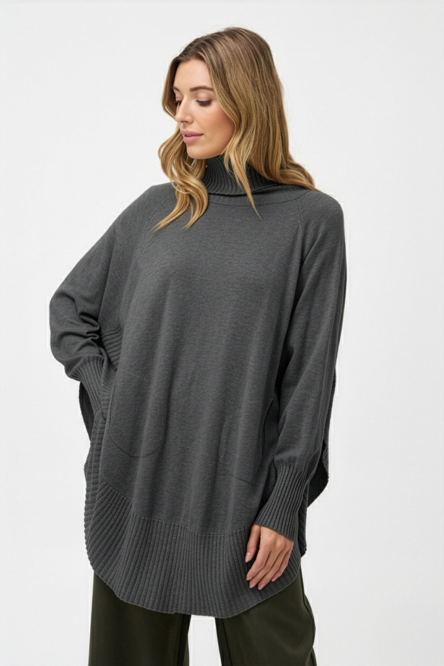 Women's Knit Oversized Turtle-Neck Long Sleeve Sweater
